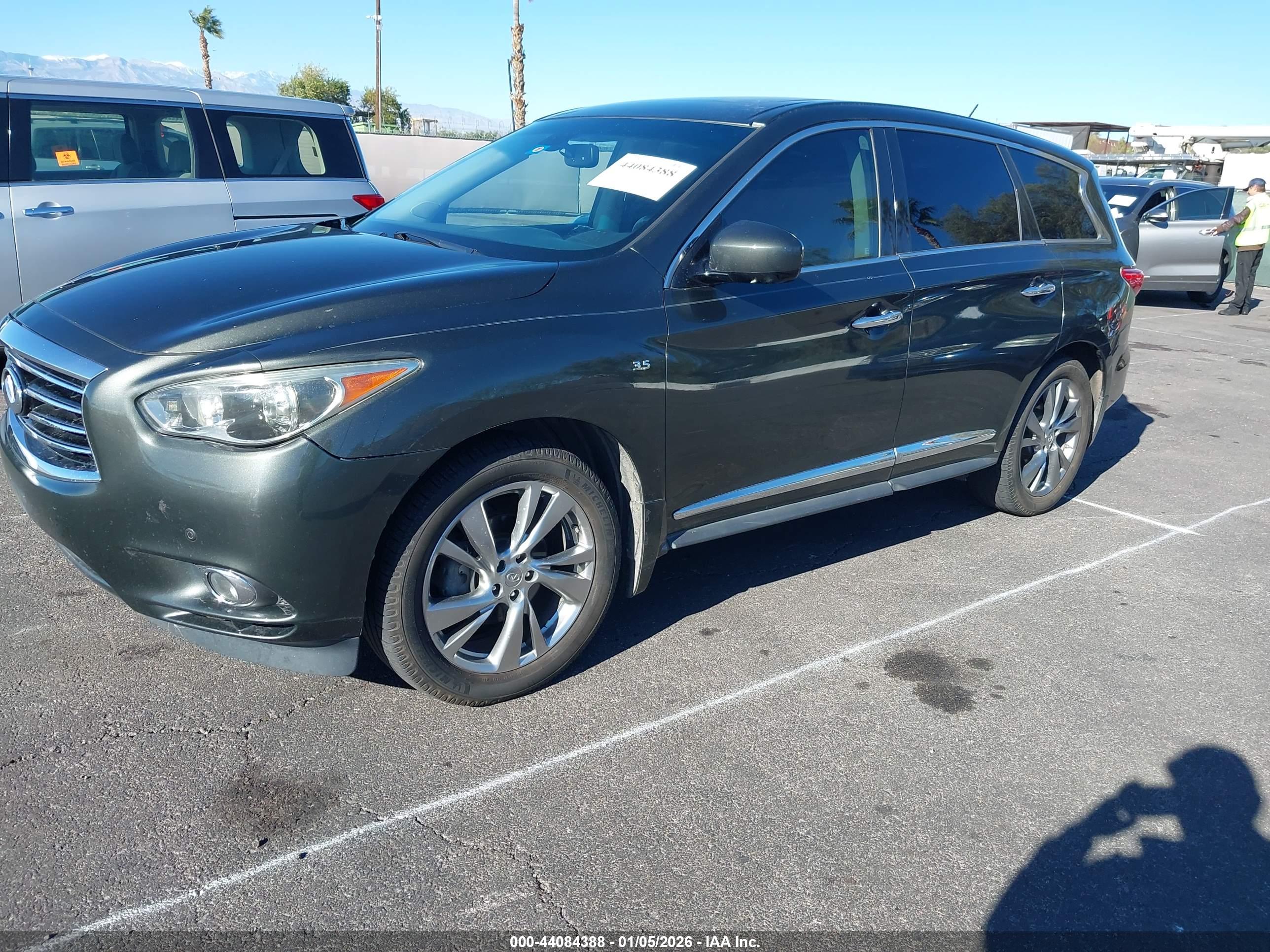 INFINITI QX60 image 2