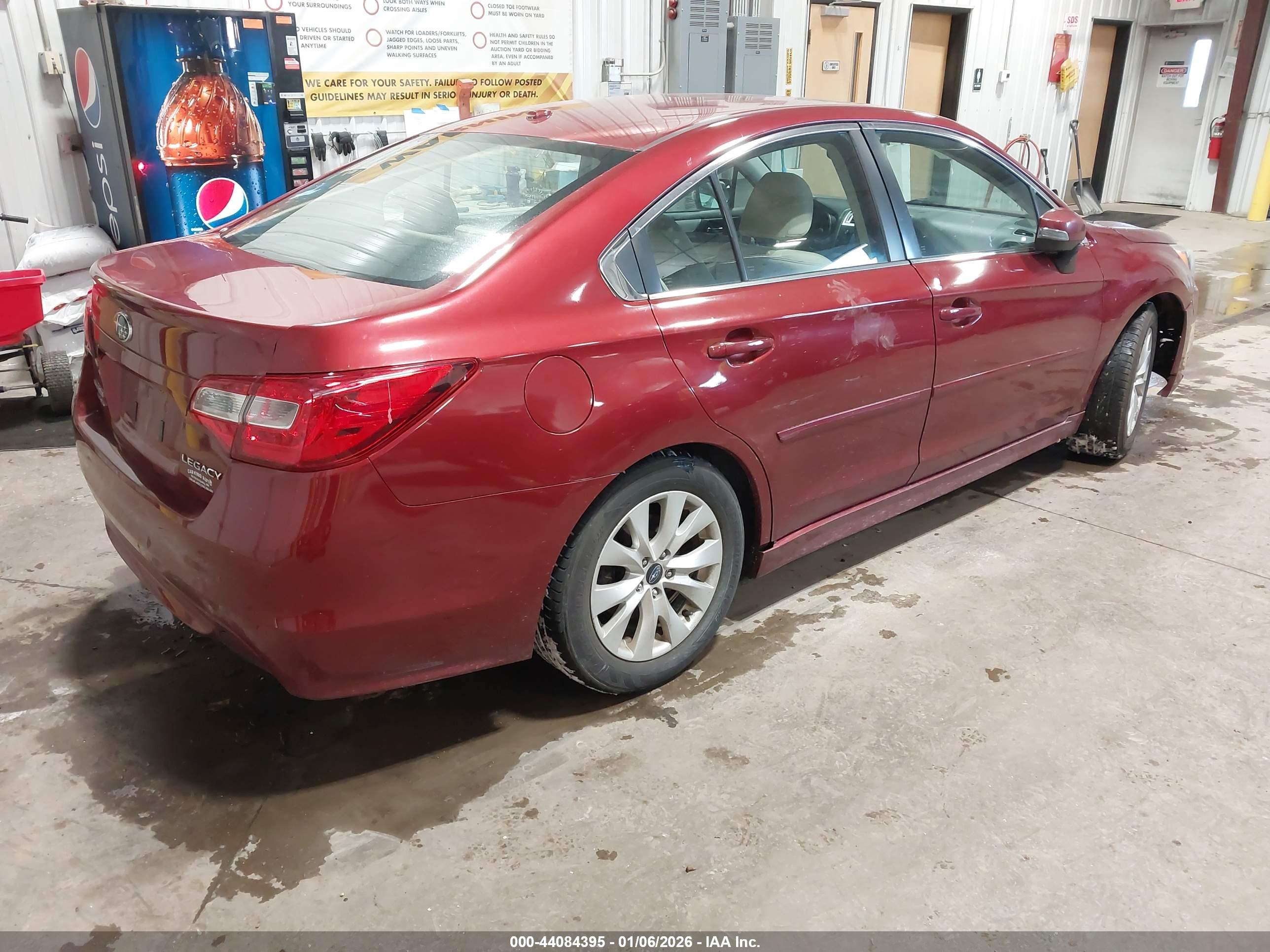 SUBARU LEGACY image 4