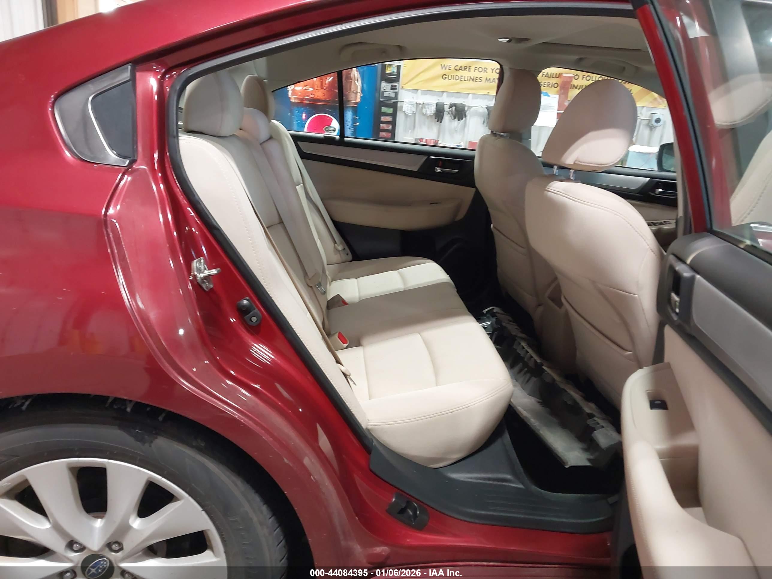 SUBARU LEGACY image 8
