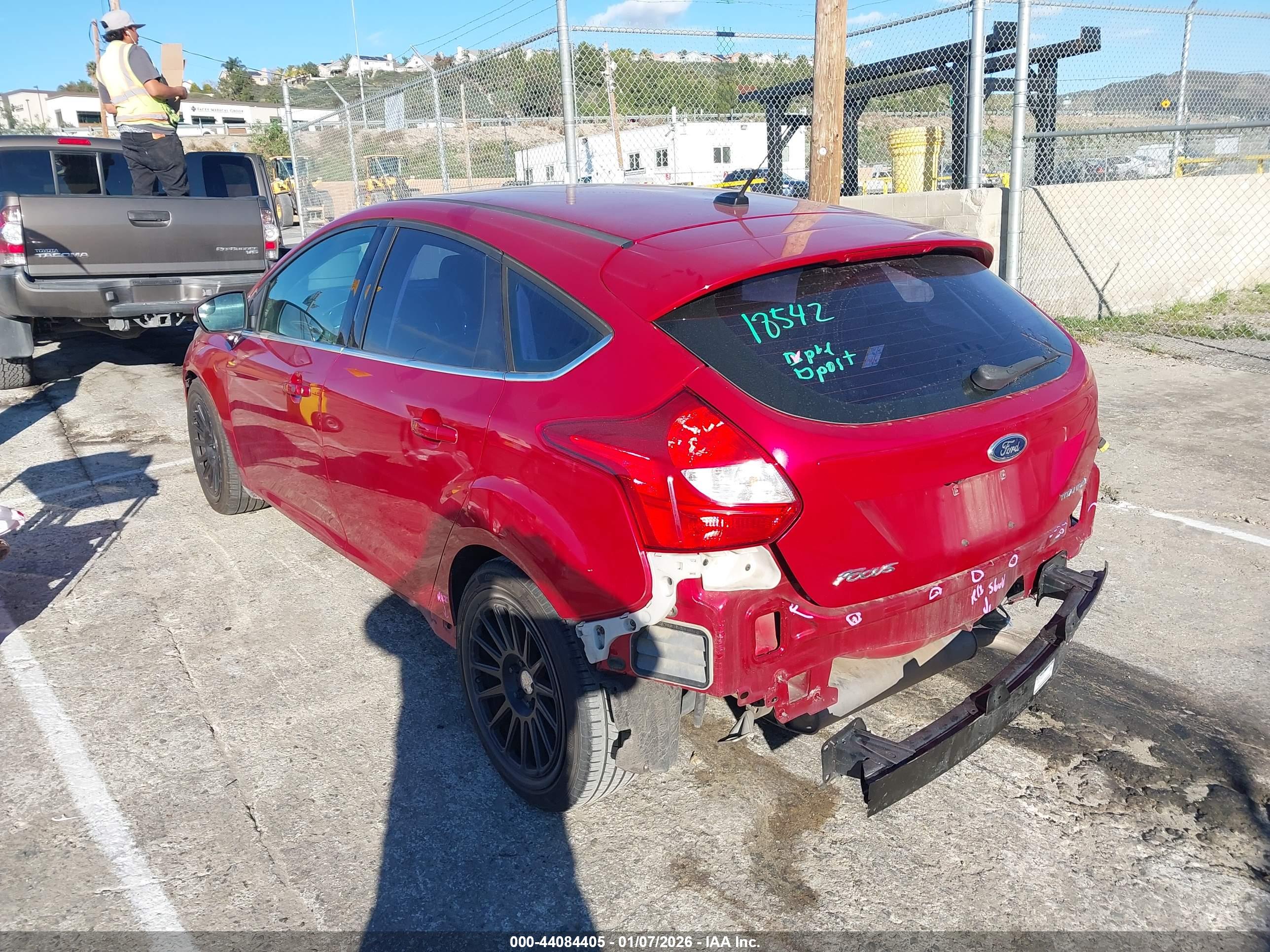 FORD FOCUS image 3