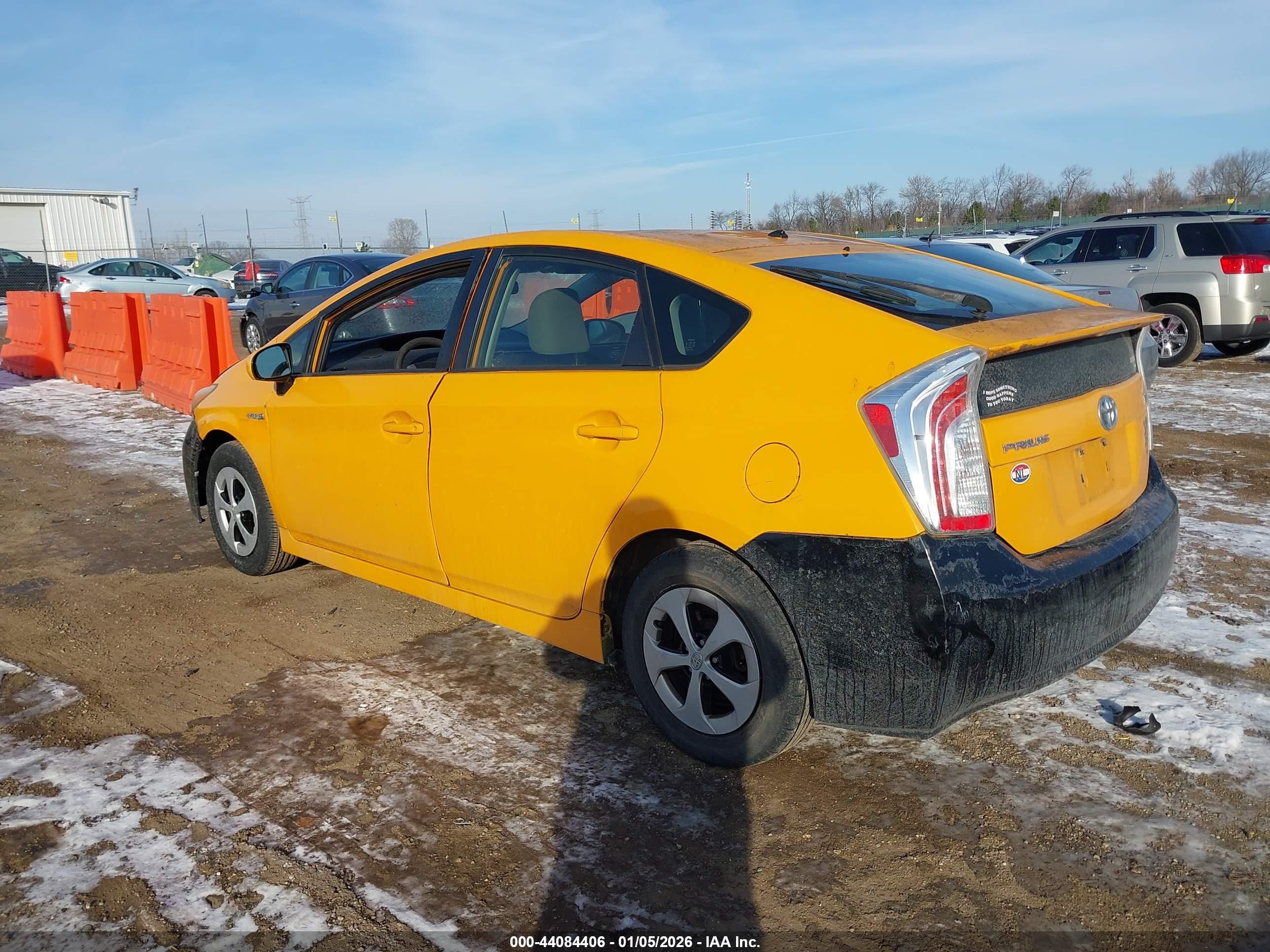 TOYOTA PRIUS image 3
