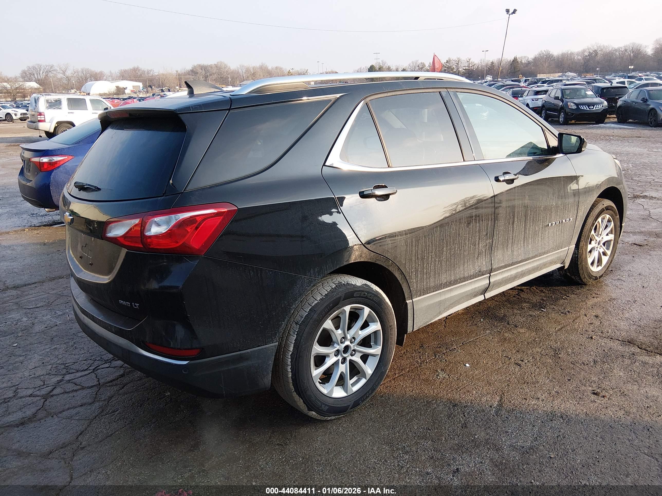 CHEVROLET EQUINOX image 4