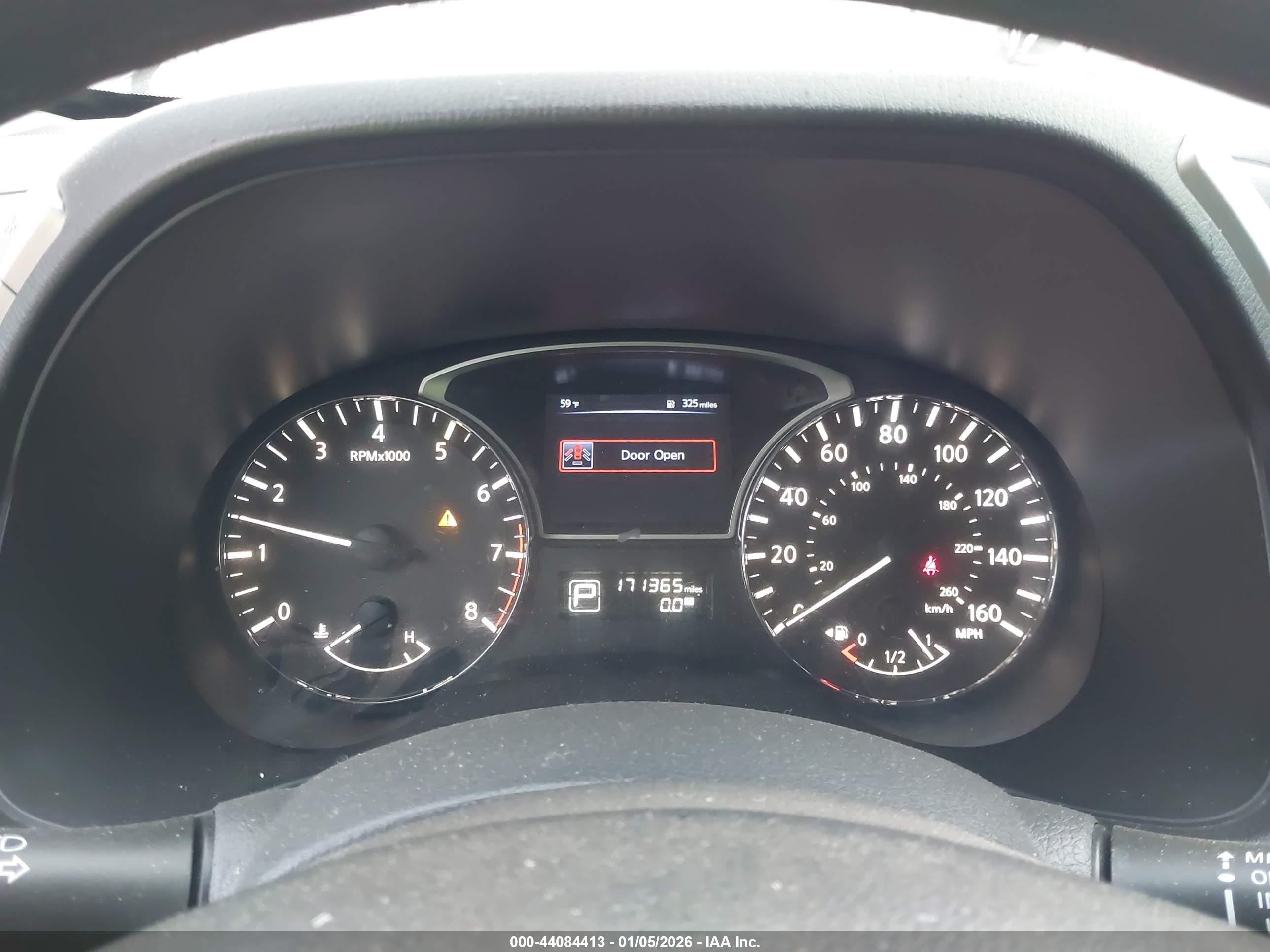 NISSAN PATHFINDER image 7