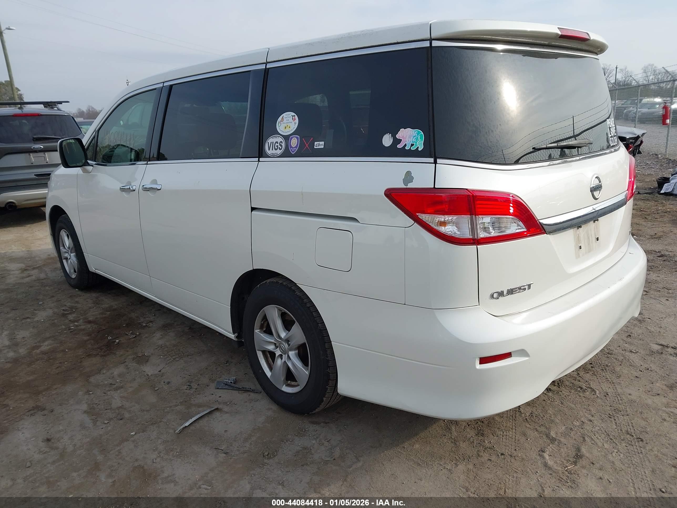NISSAN QUEST image 3