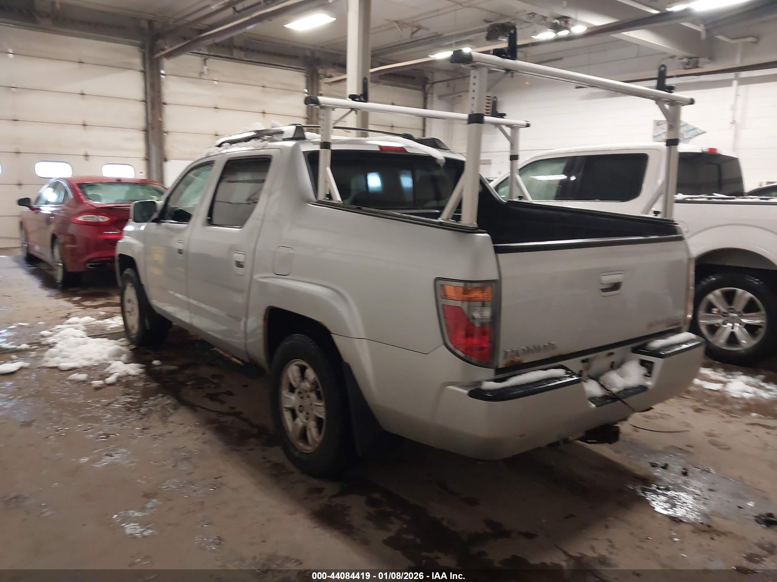 HONDA RIDGELINE image 3