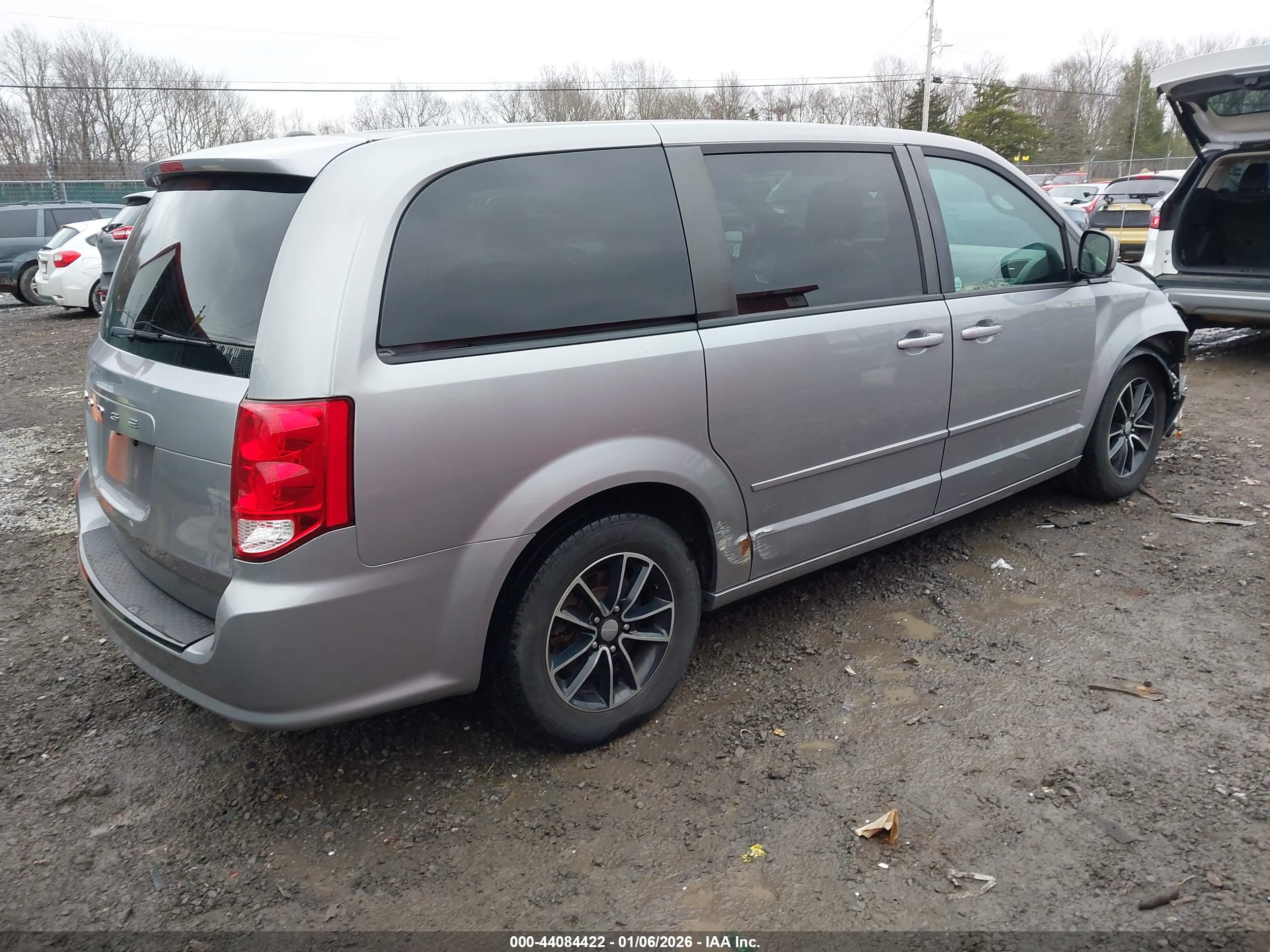 DODGE GRAND image 4