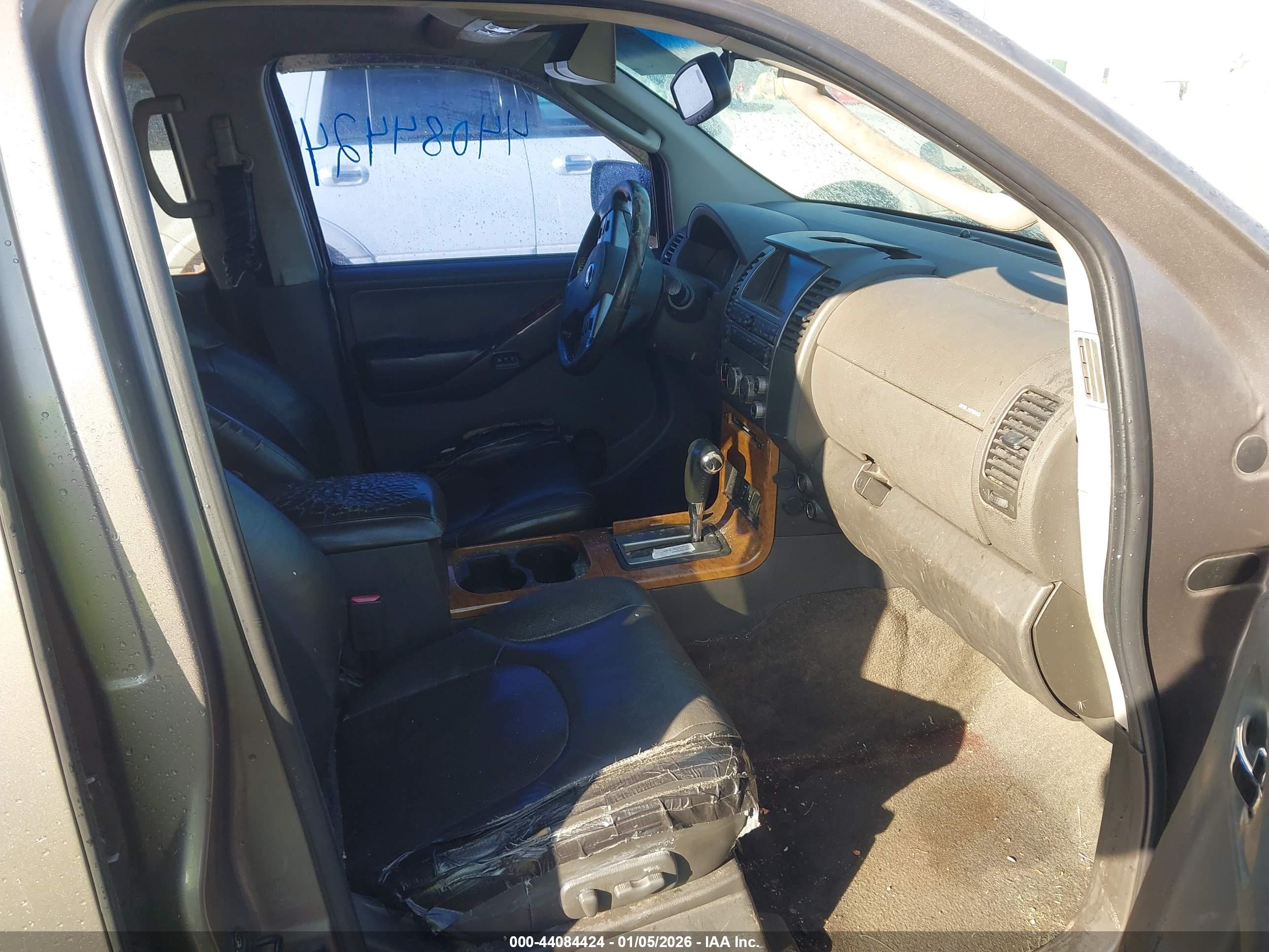 NISSAN PATHFINDER image 5