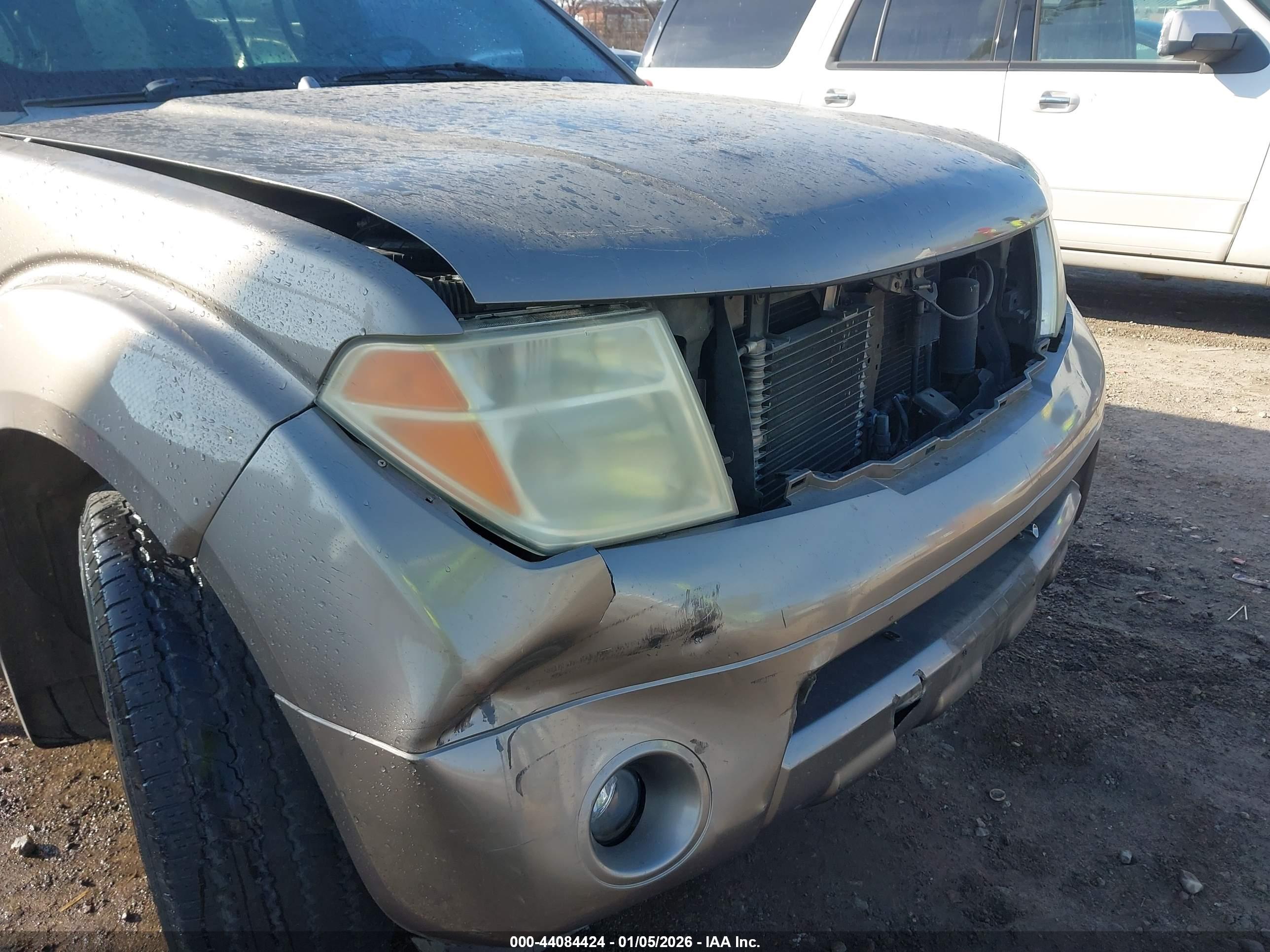 NISSAN PATHFINDER image 6