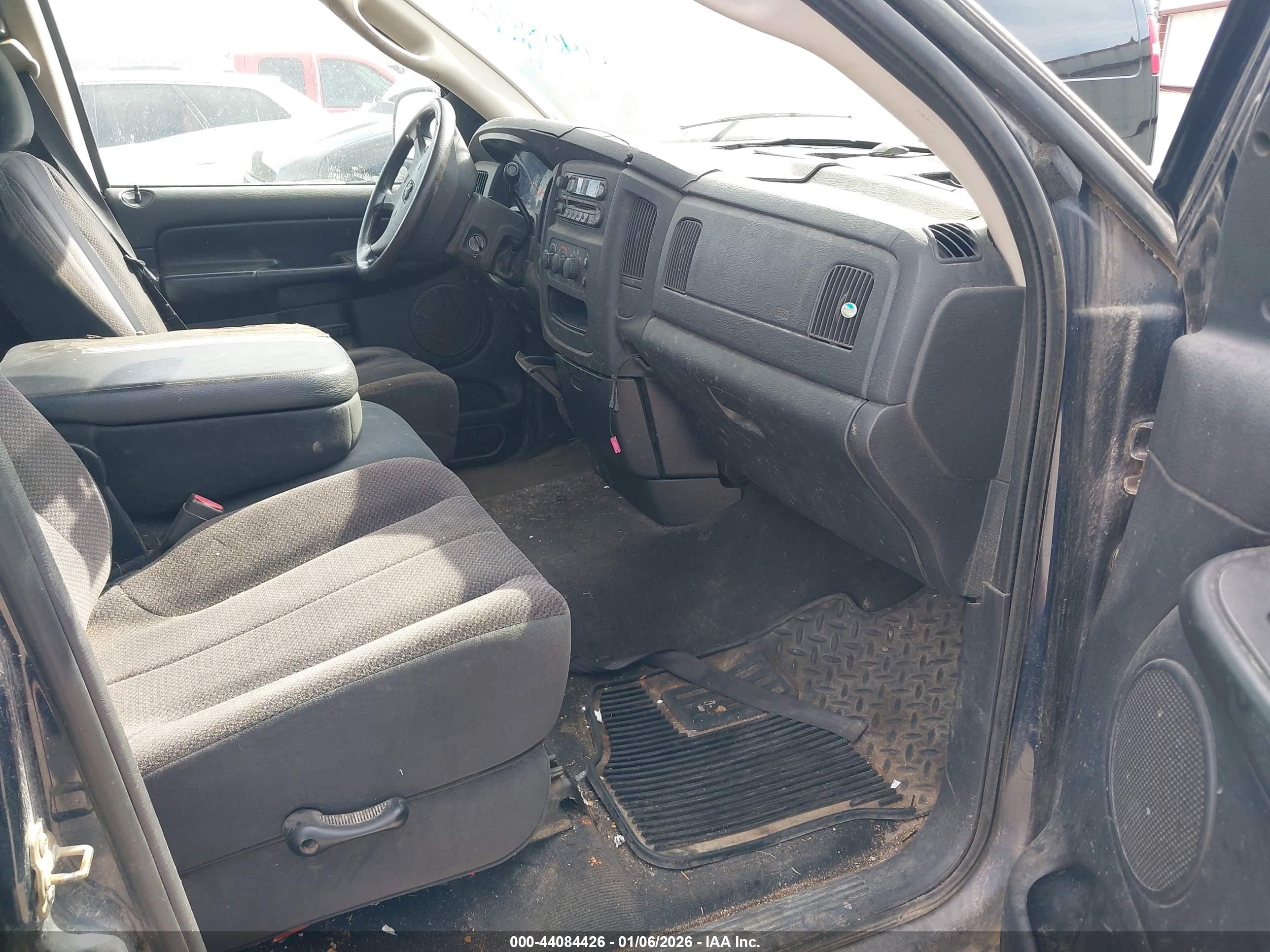 DODGE RAM image 5