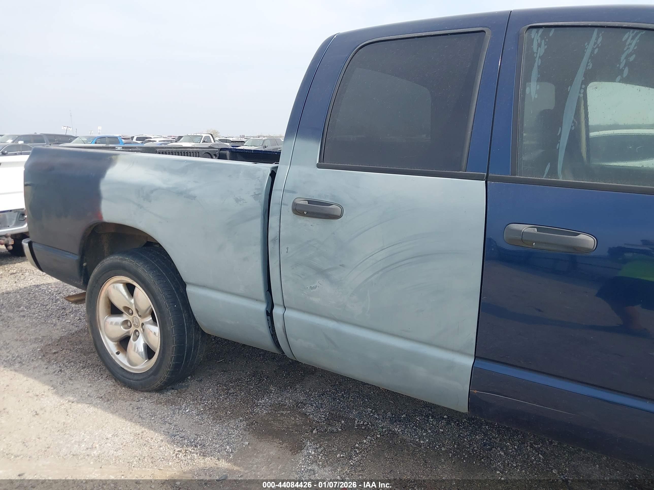 DODGE RAM image 6
