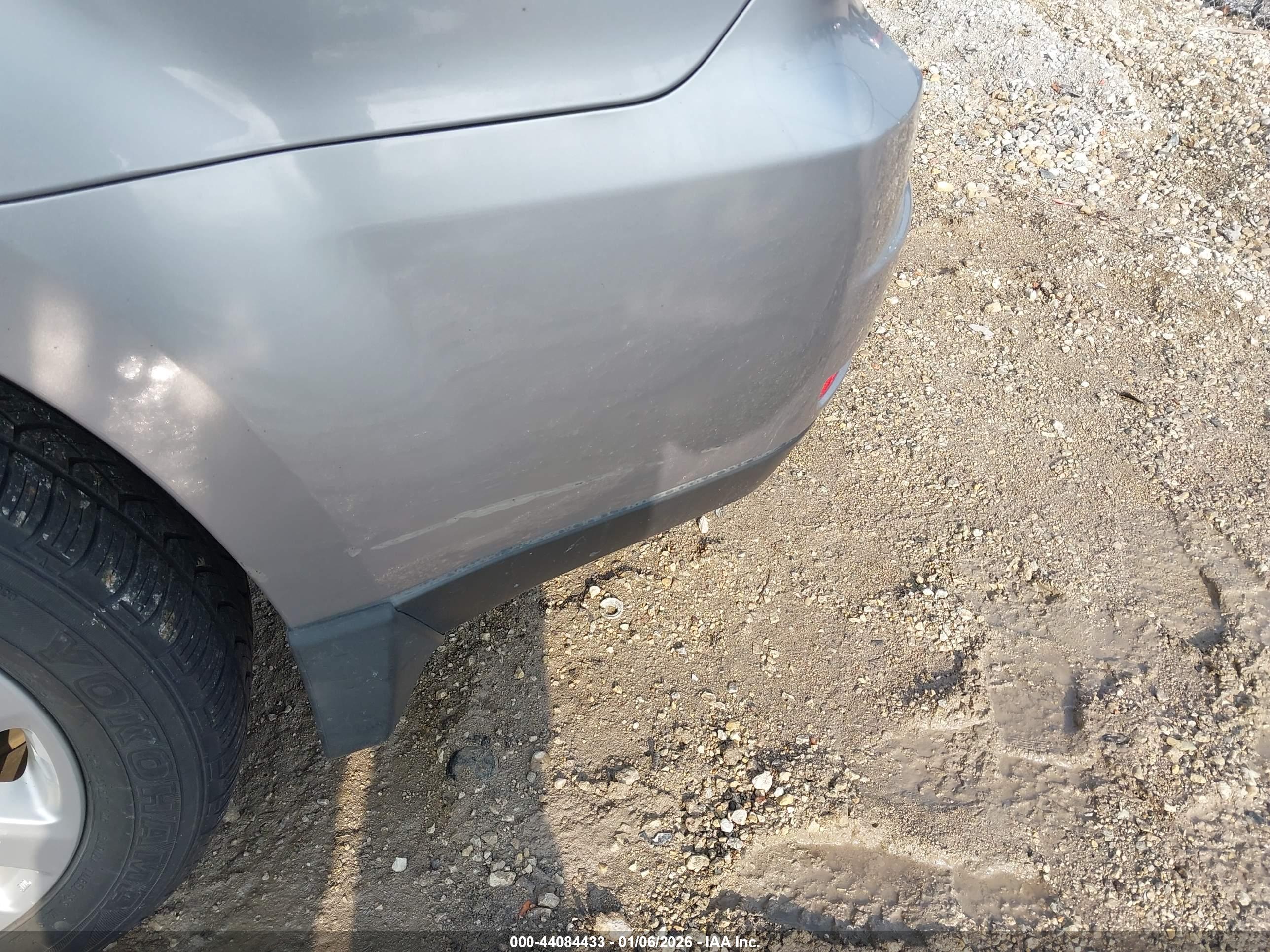 SUBARU FORESTER image 6