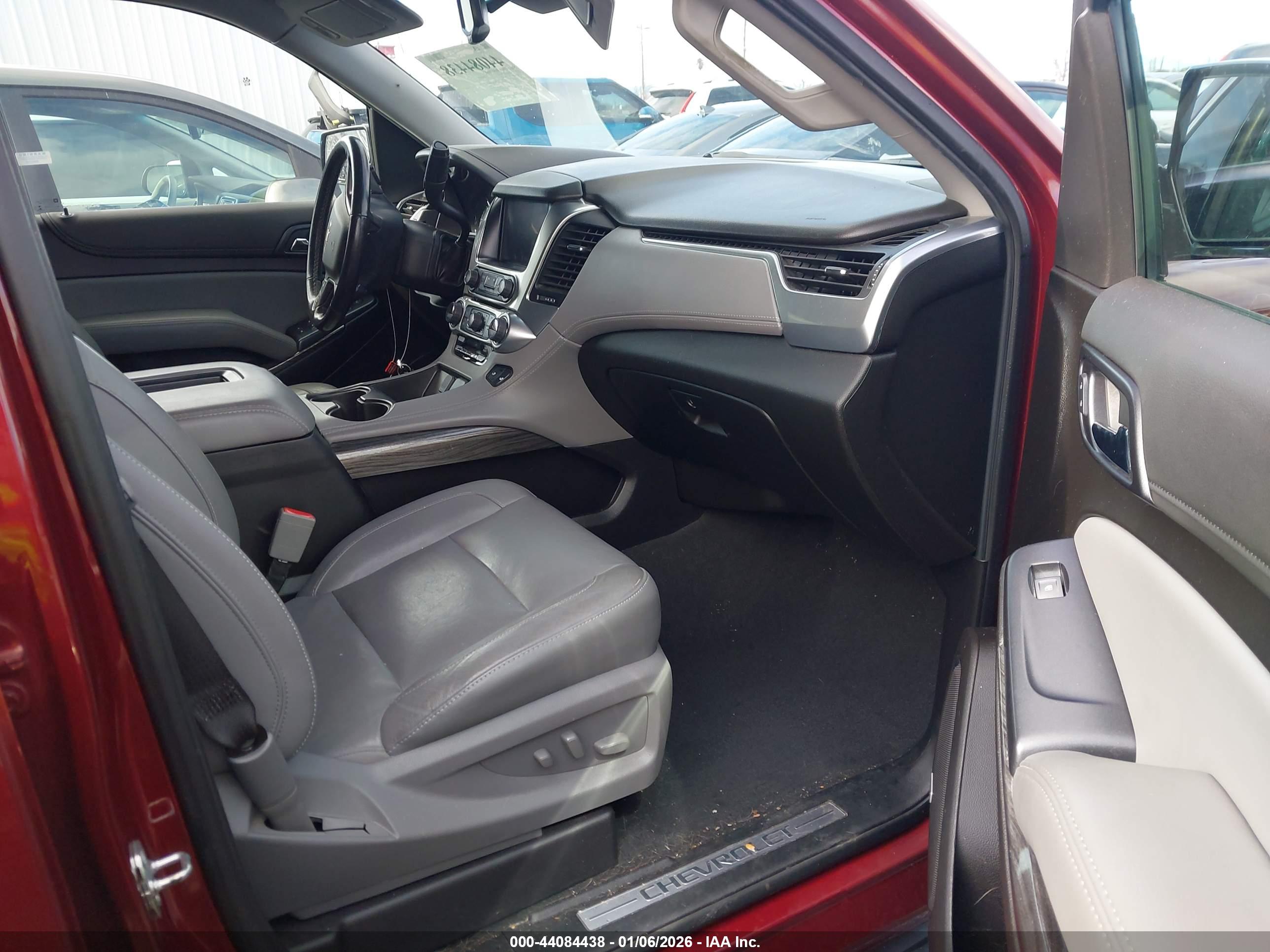 CHEVROLET TAHOE image 5
