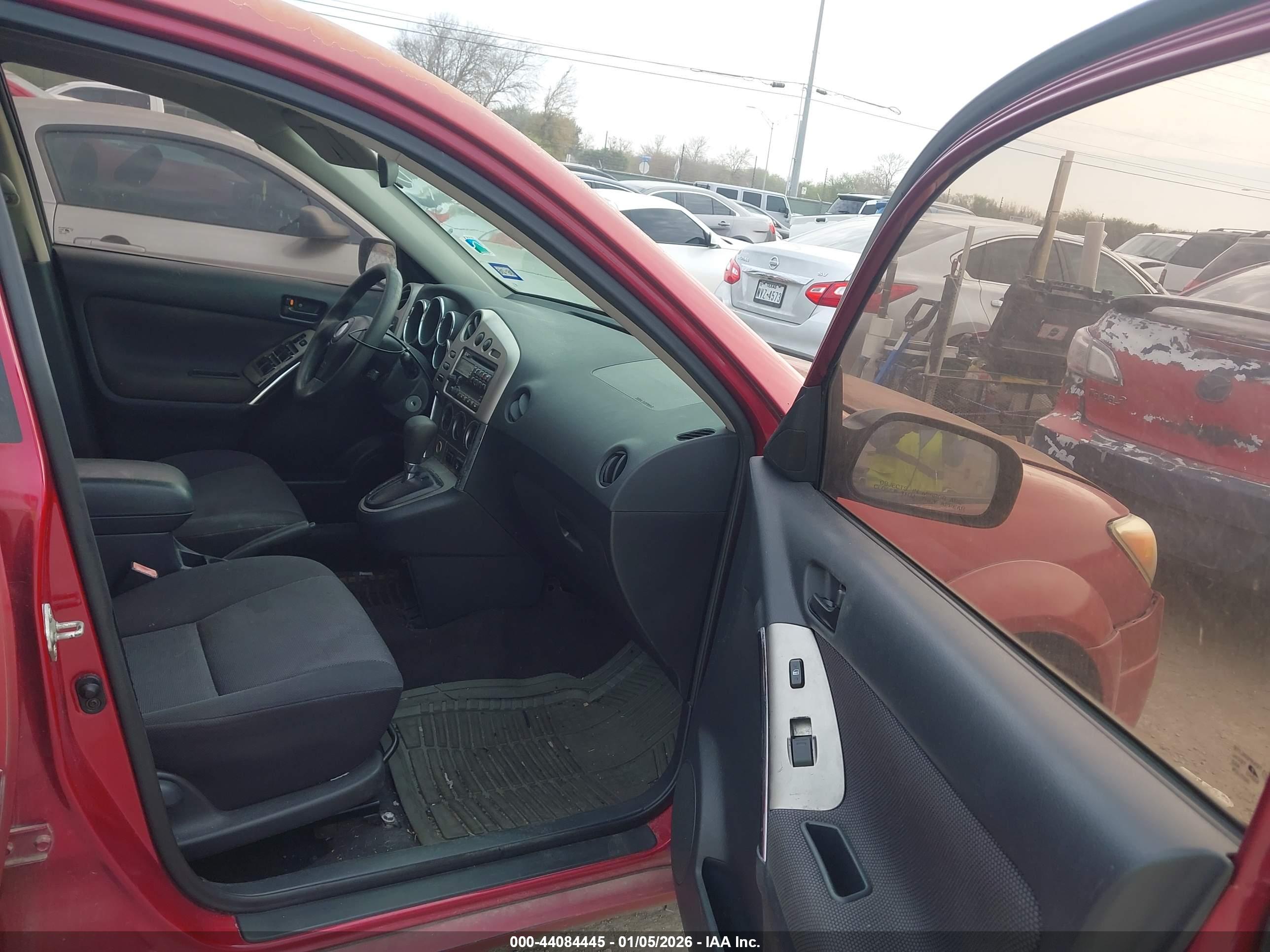 PONTIAC VIBE image 5