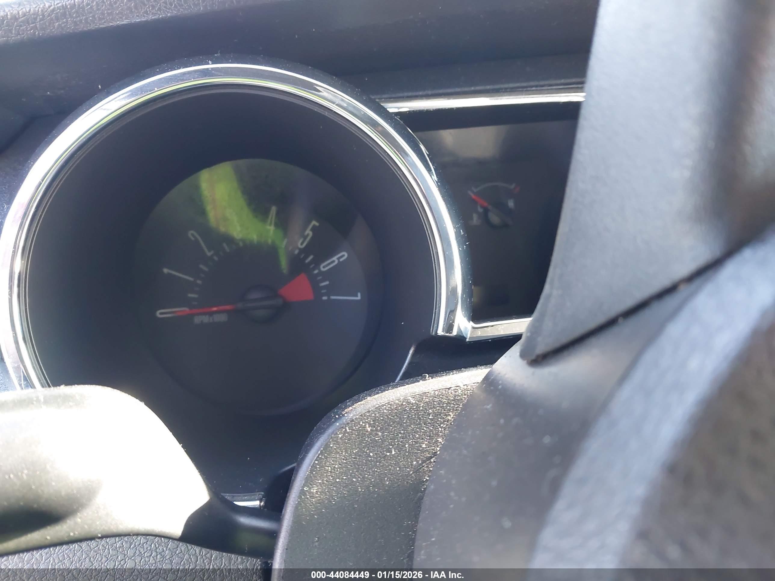 FORD MUSTANG image 7