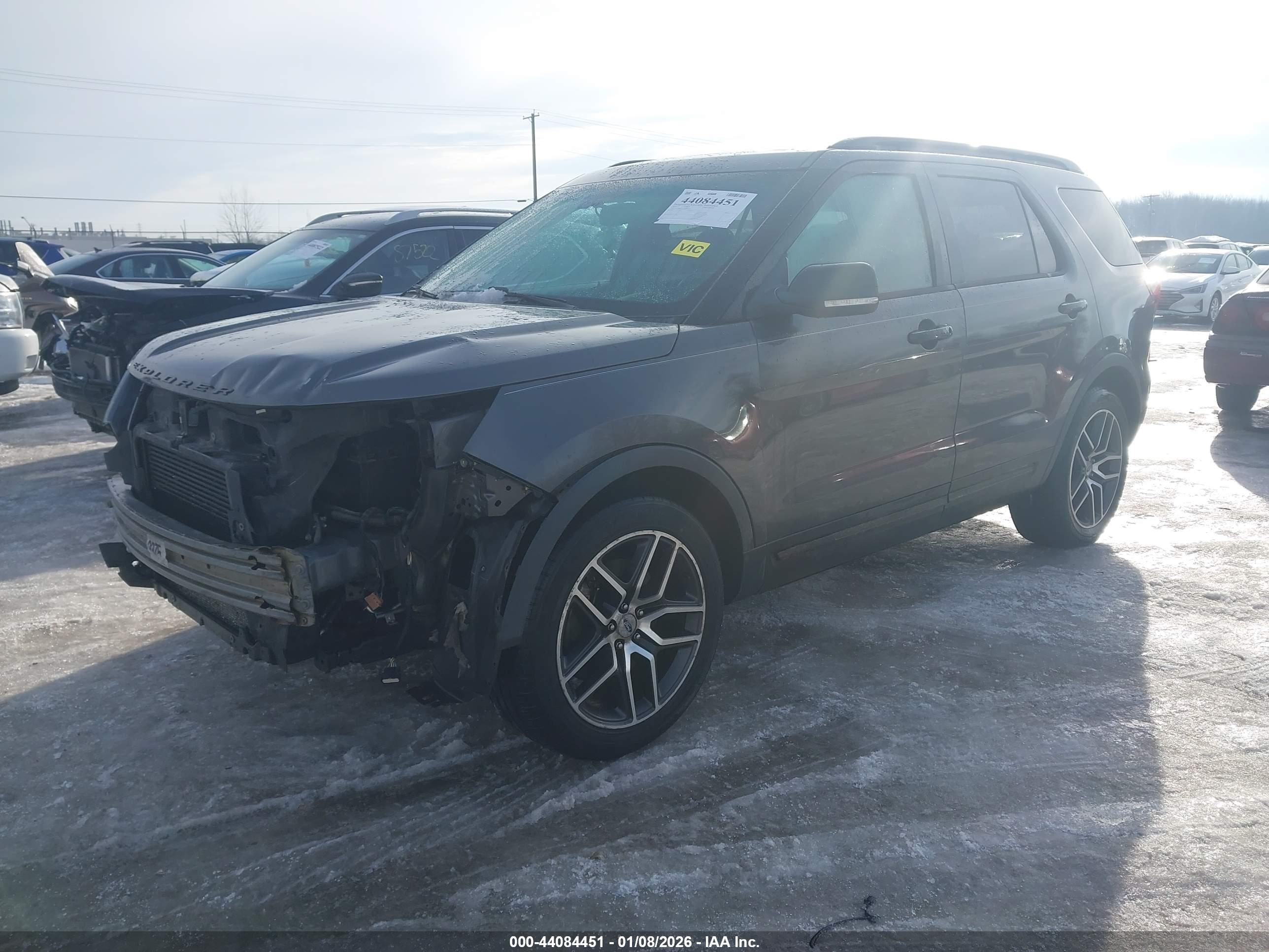 FORD EXPLORER image 2