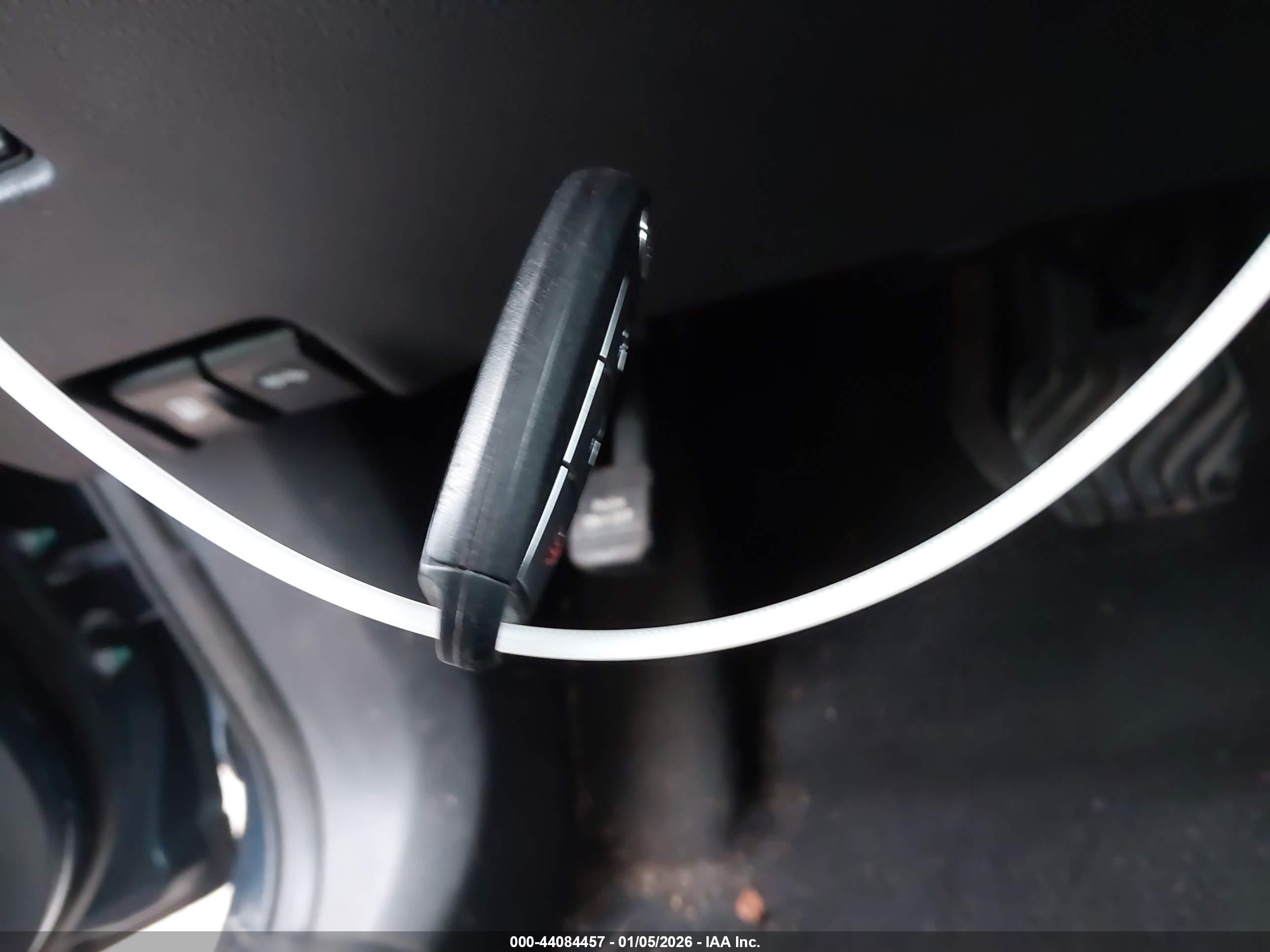 NISSAN ROGUE image 11