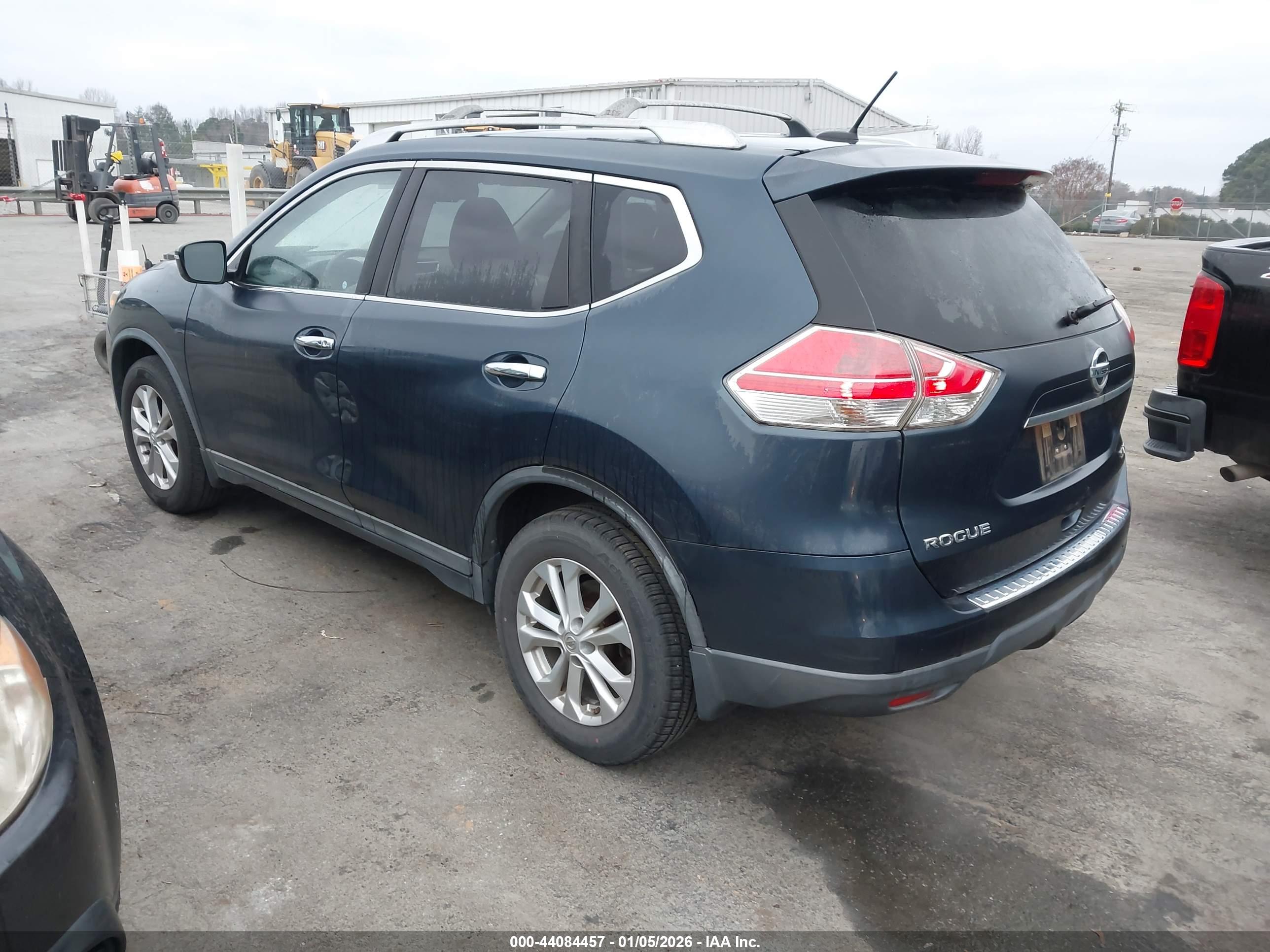NISSAN ROGUE image 3