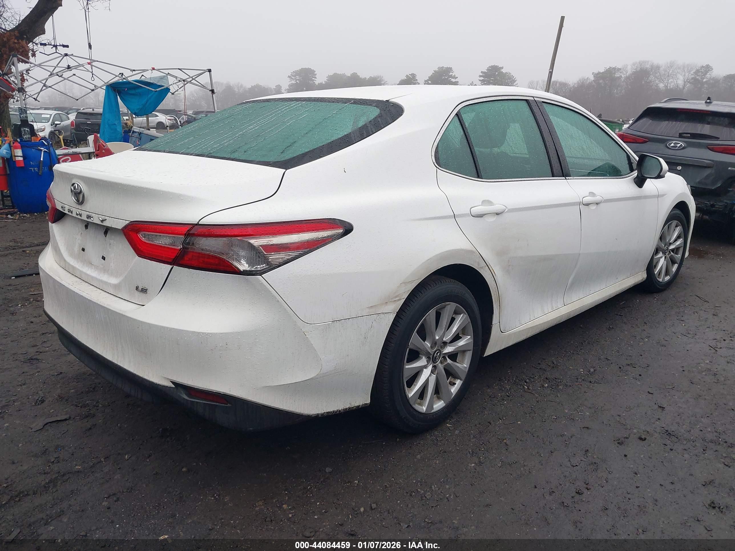 TOYOTA CAMRY image 4
