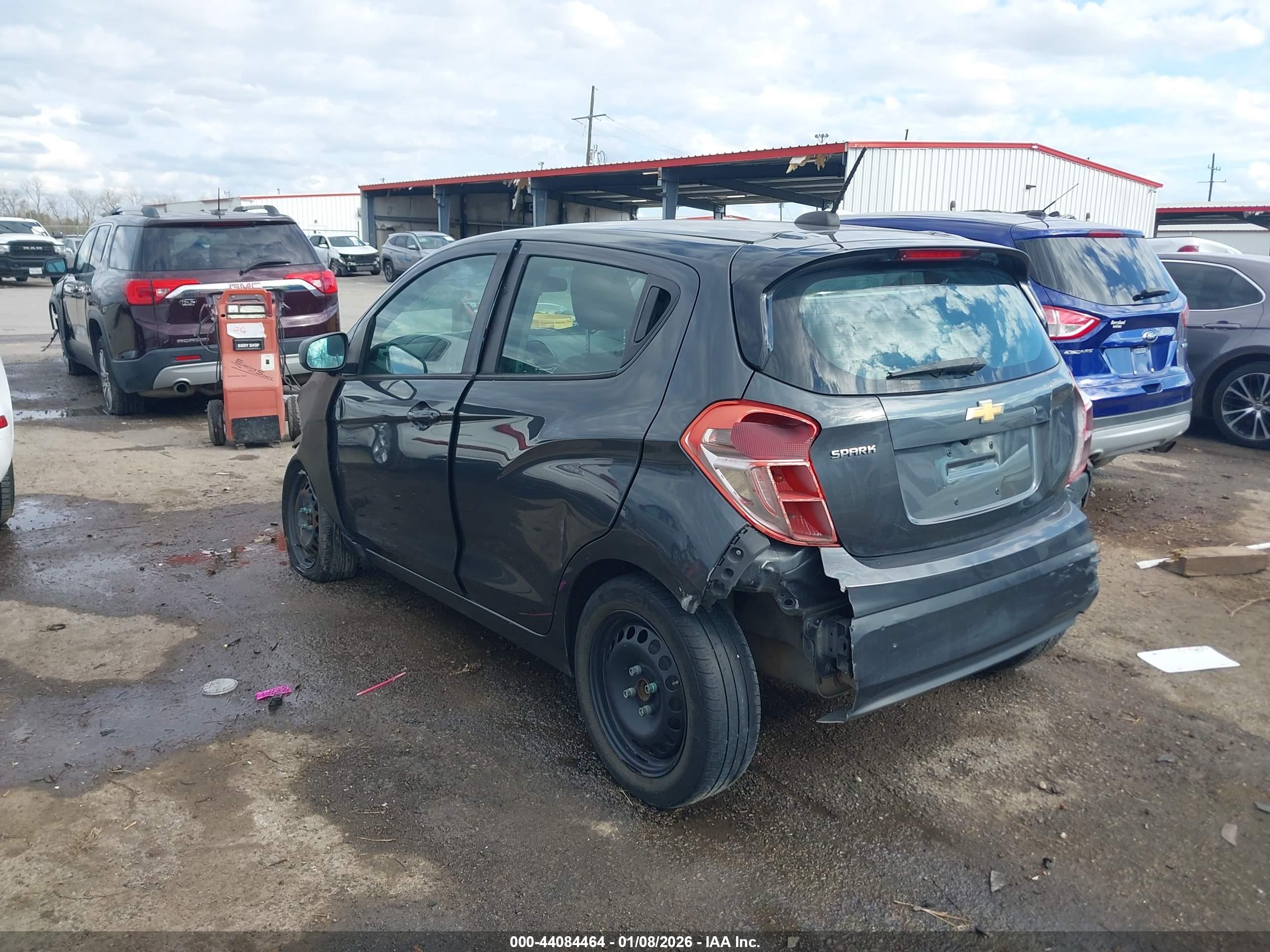 CHEVROLET SPARK image 3