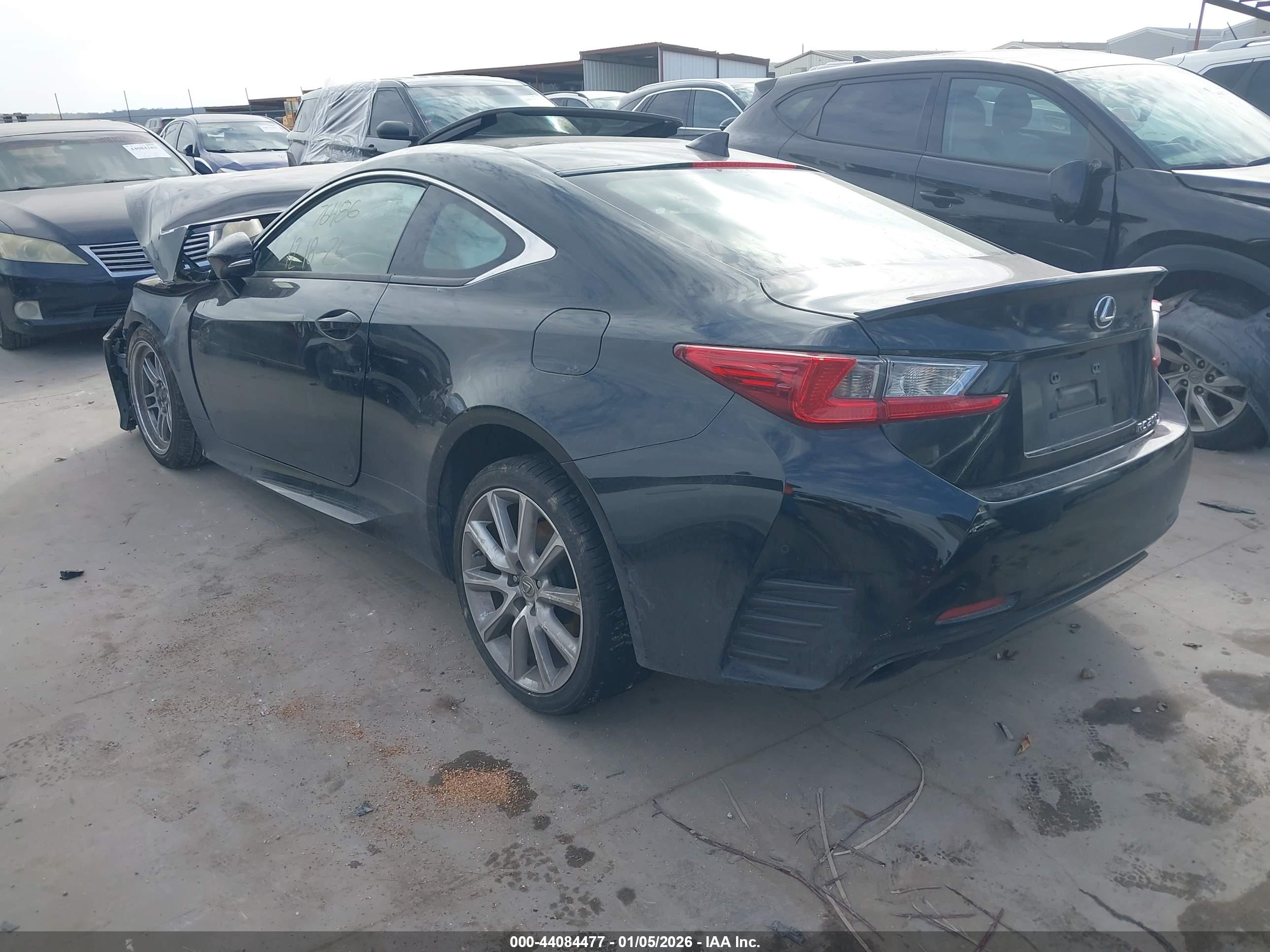 LEXUS RC image 3
