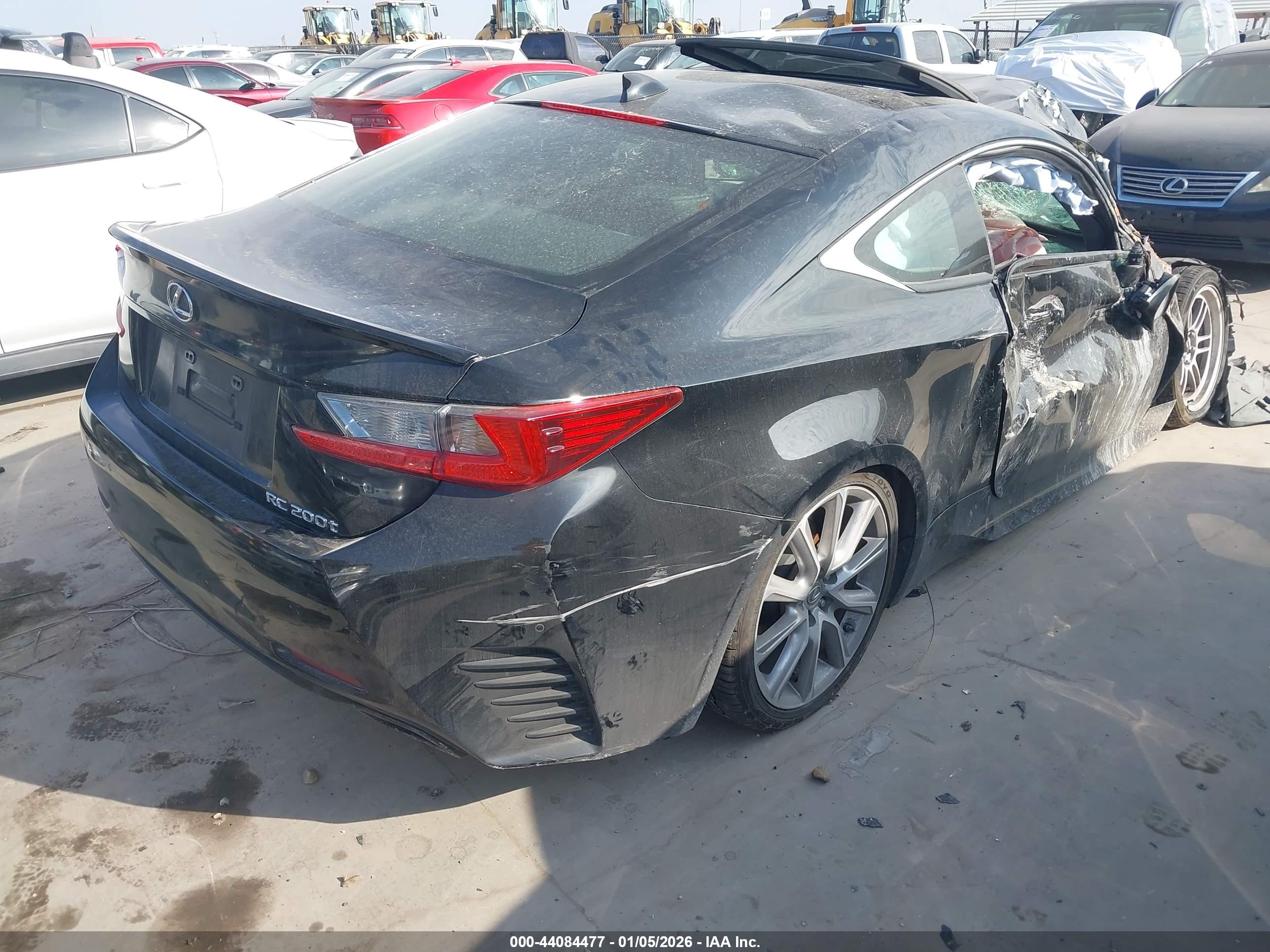 LEXUS RC image 4