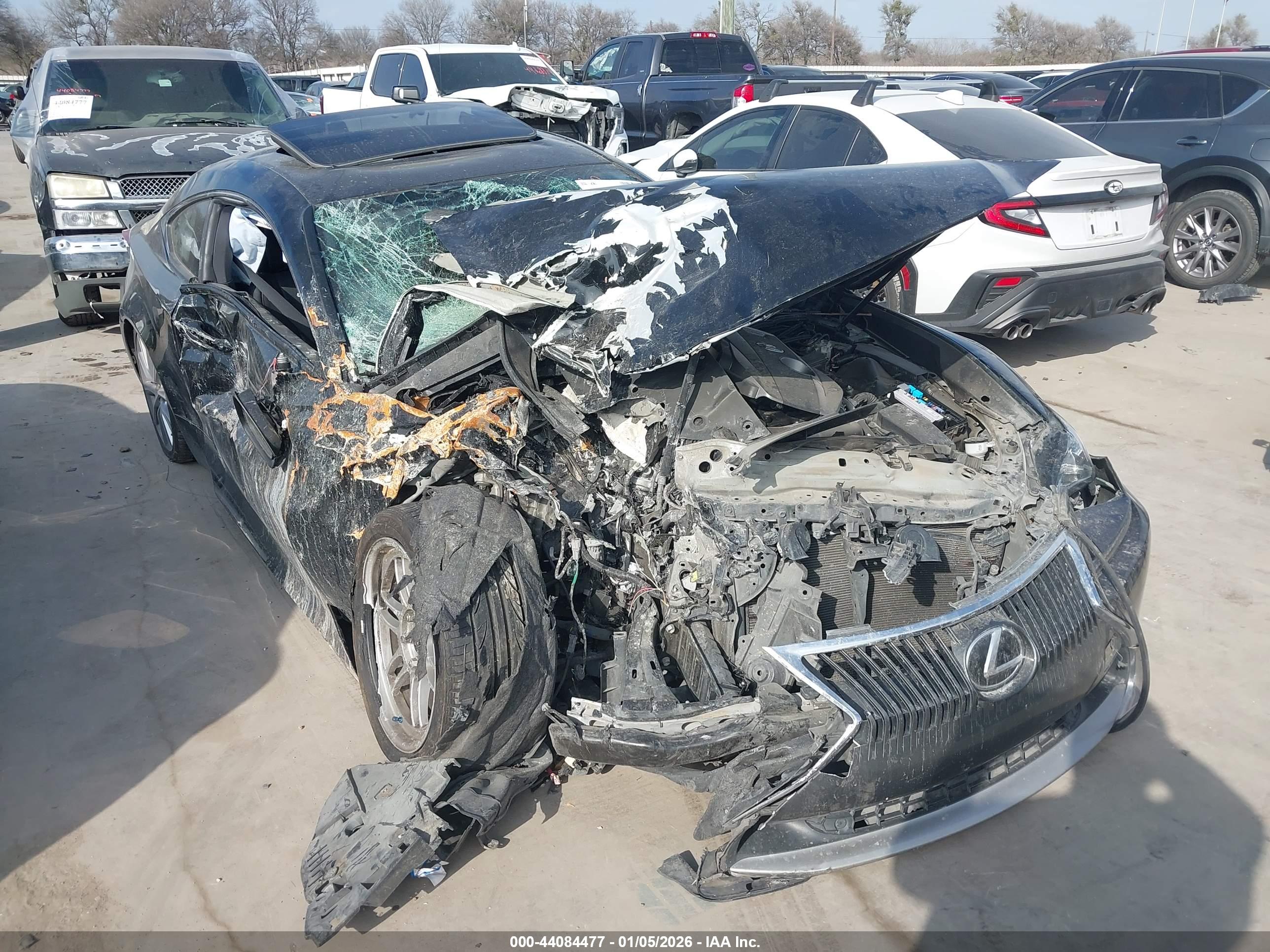 LEXUS RC image 6