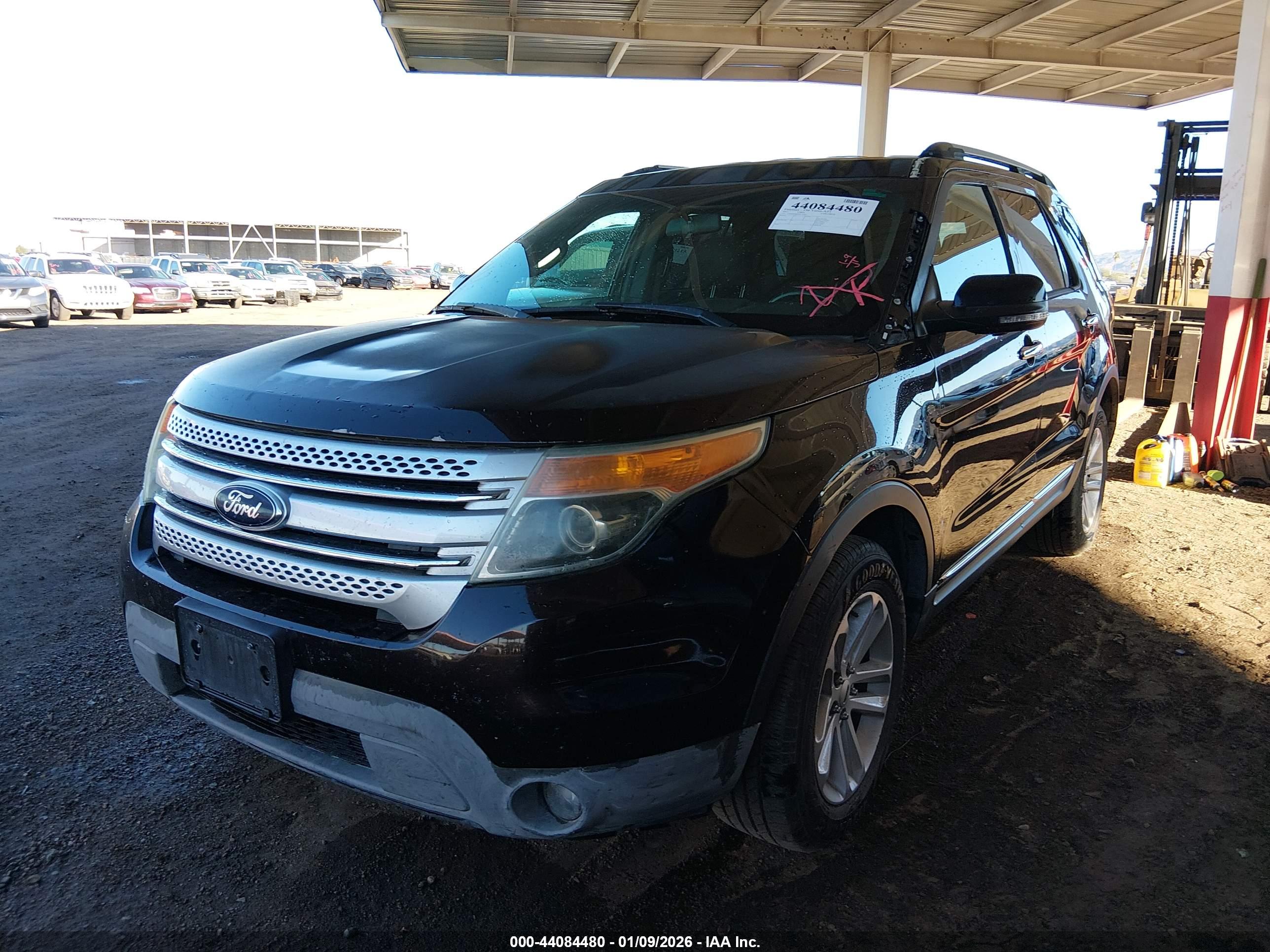 FORD EXPLORER image 2