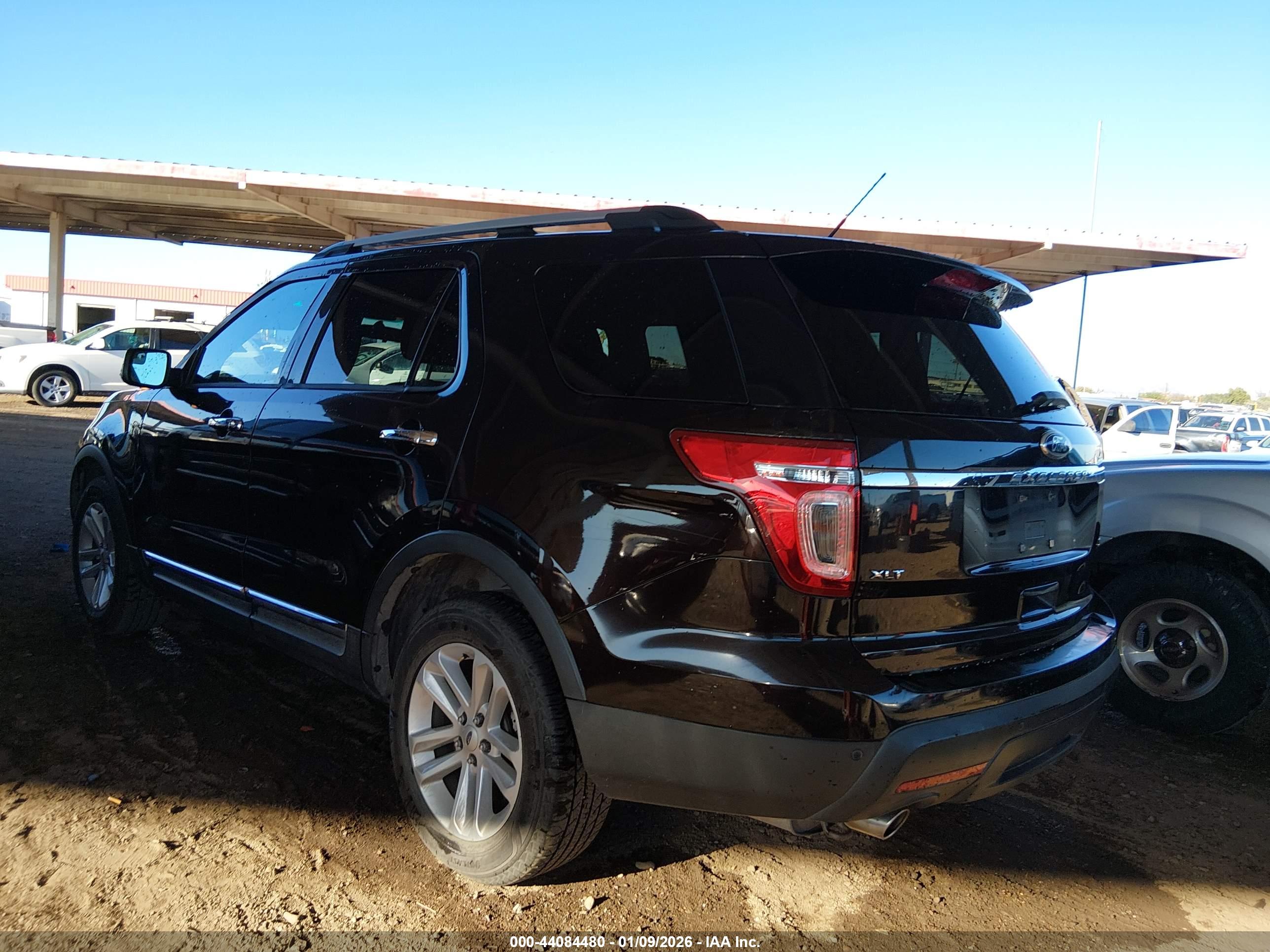 FORD EXPLORER image 3
