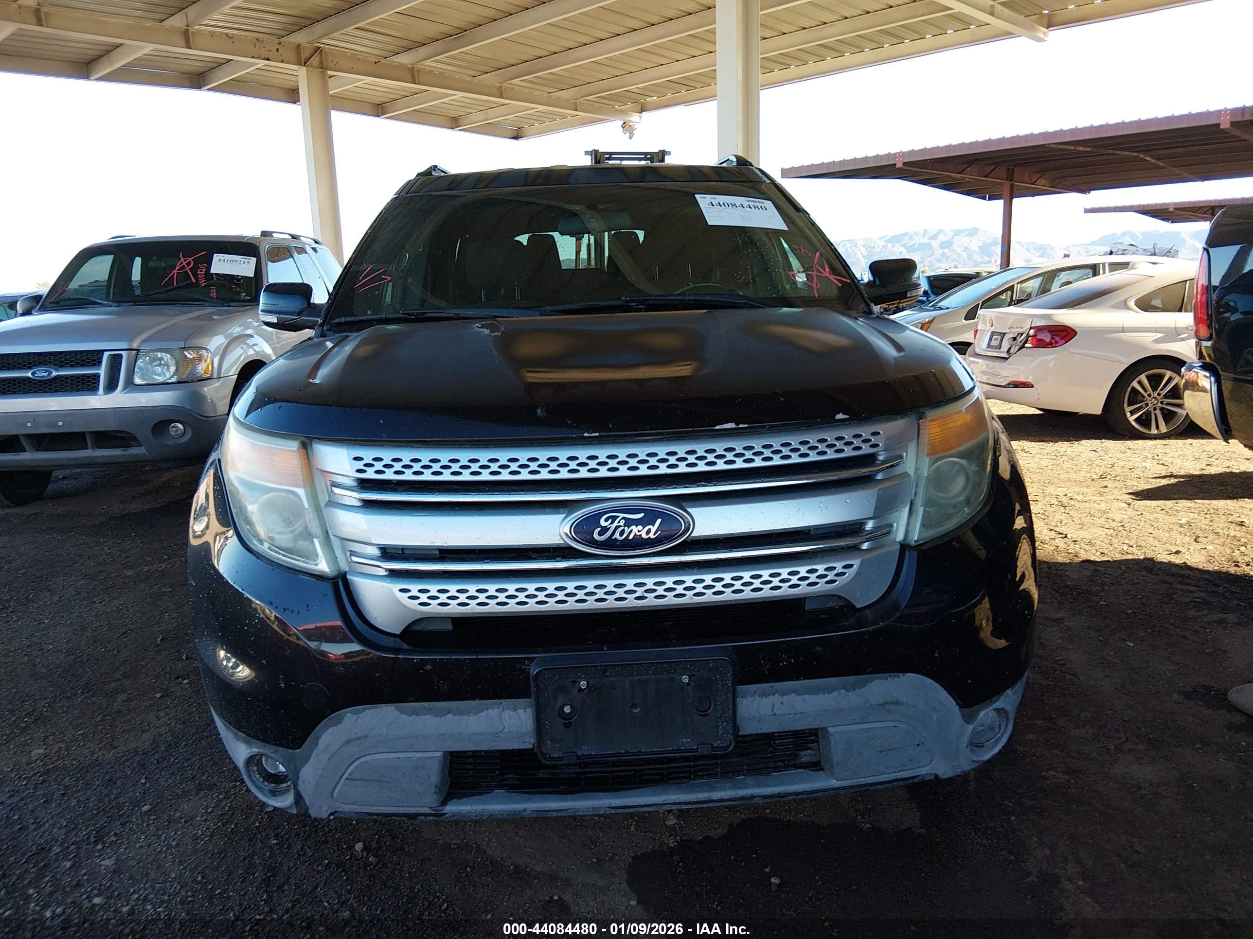 FORD EXPLORER image 6