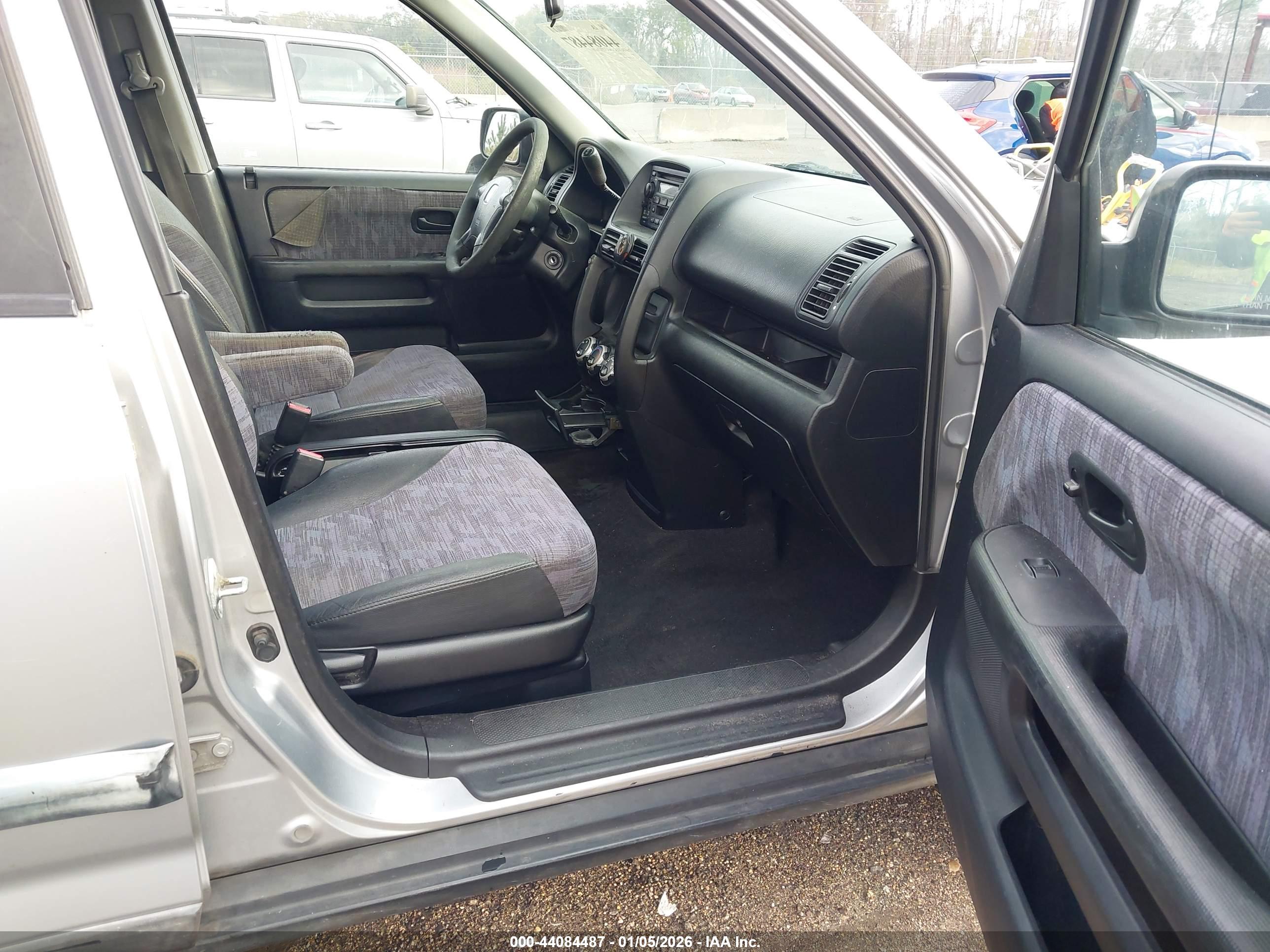HONDA CR-V image 5