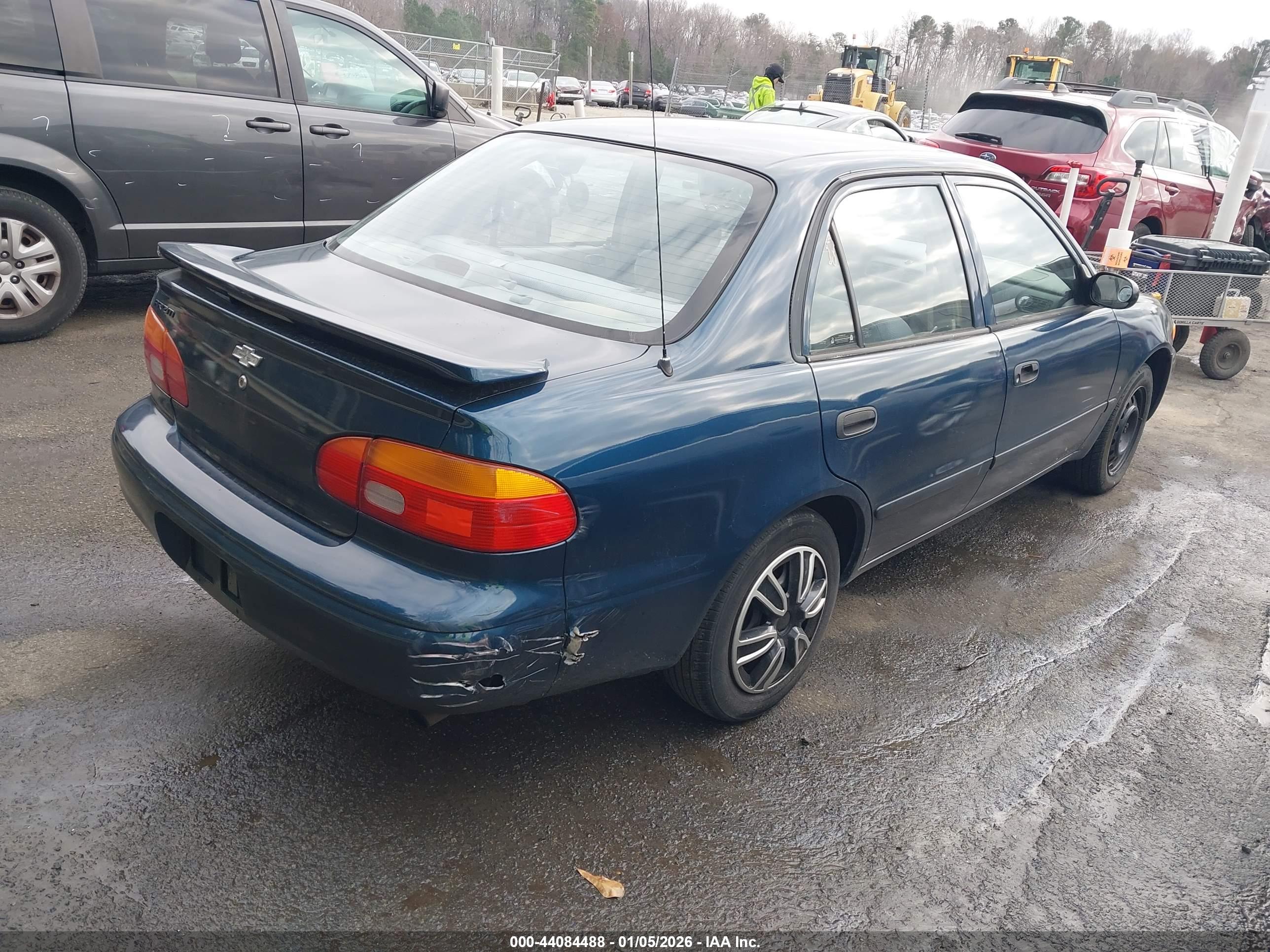 CHEVROLET PRIZM image 4