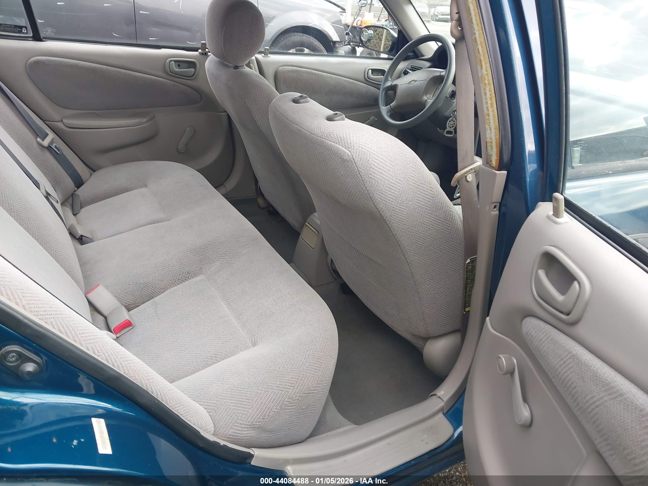 CHEVROLET PRIZM image 8