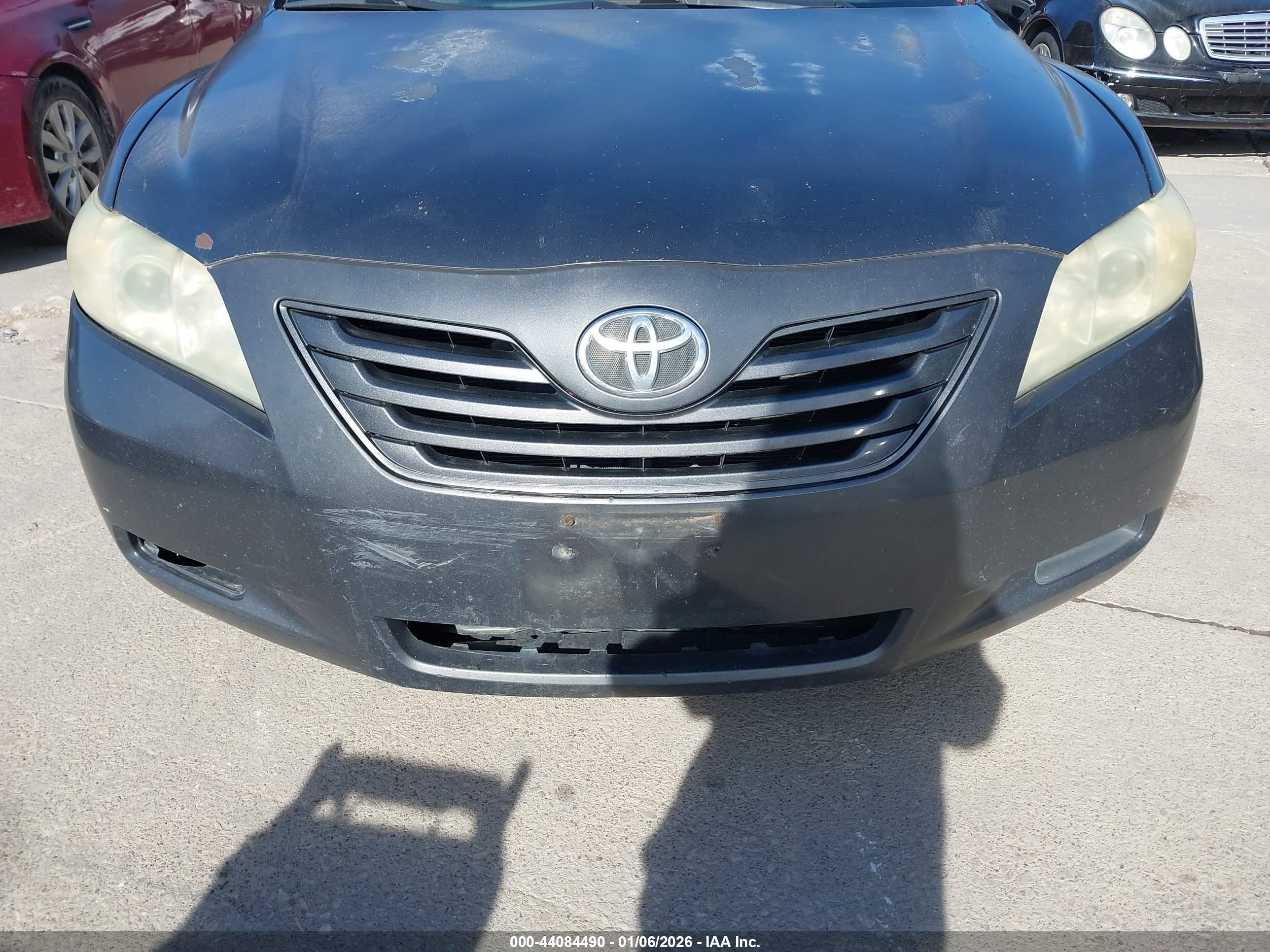 TOYOTA CAMRY image 6