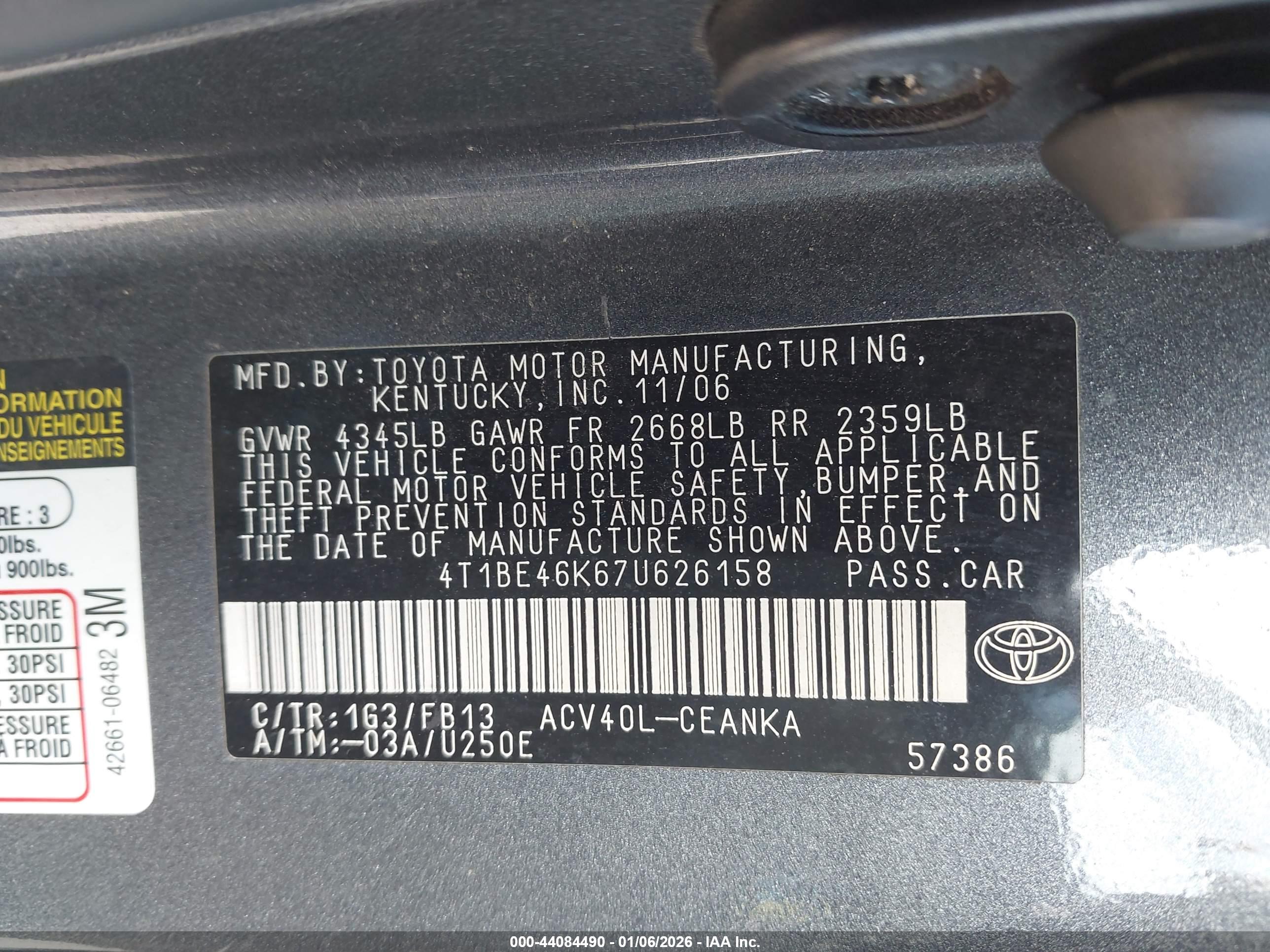 TOYOTA CAMRY image 9
