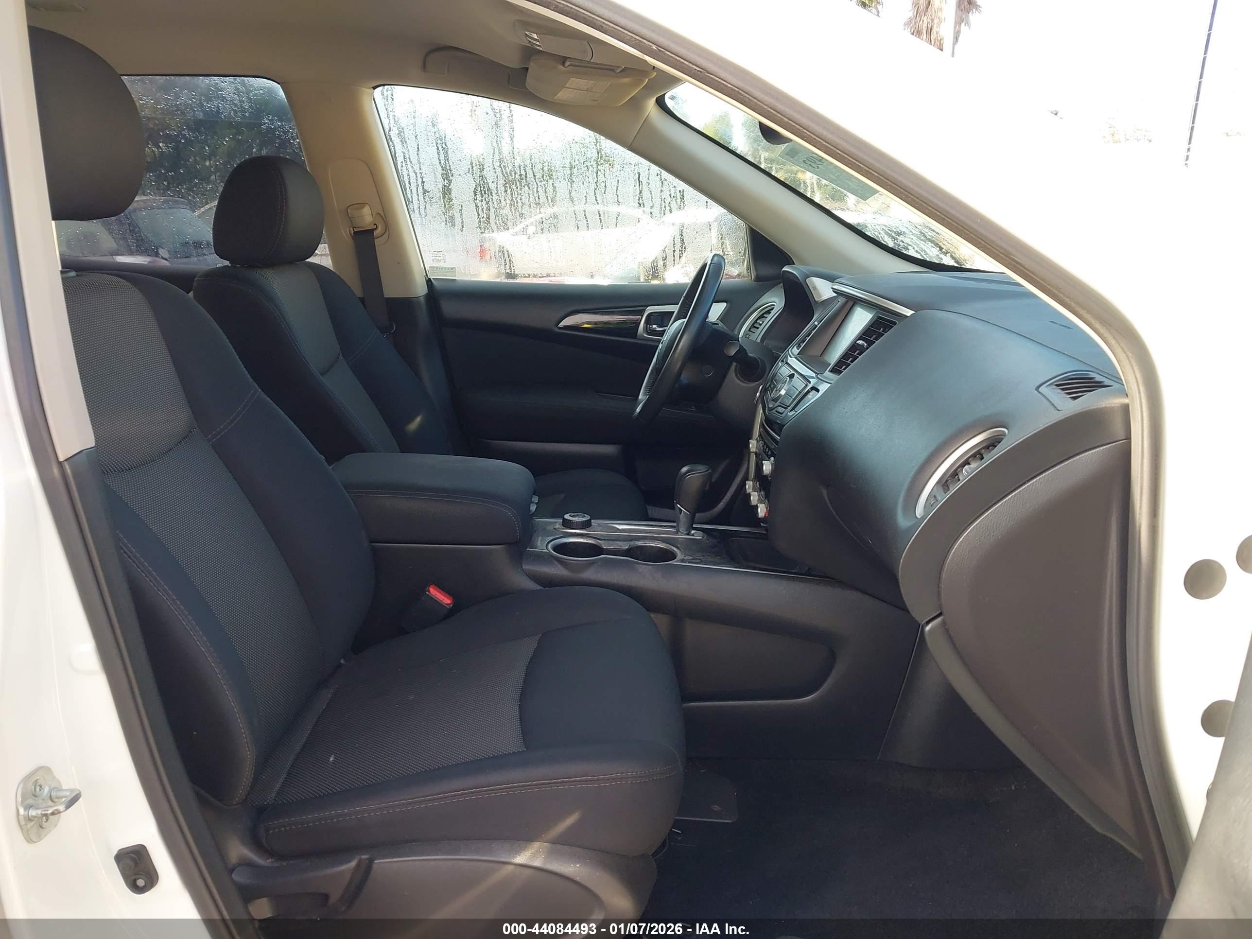 NISSAN PATHFINDER image 5