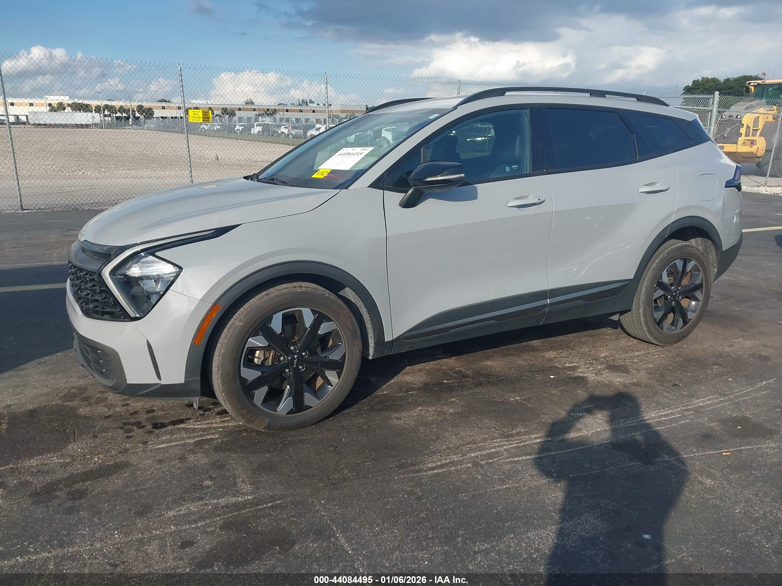 KIA SPORTAGE image 2