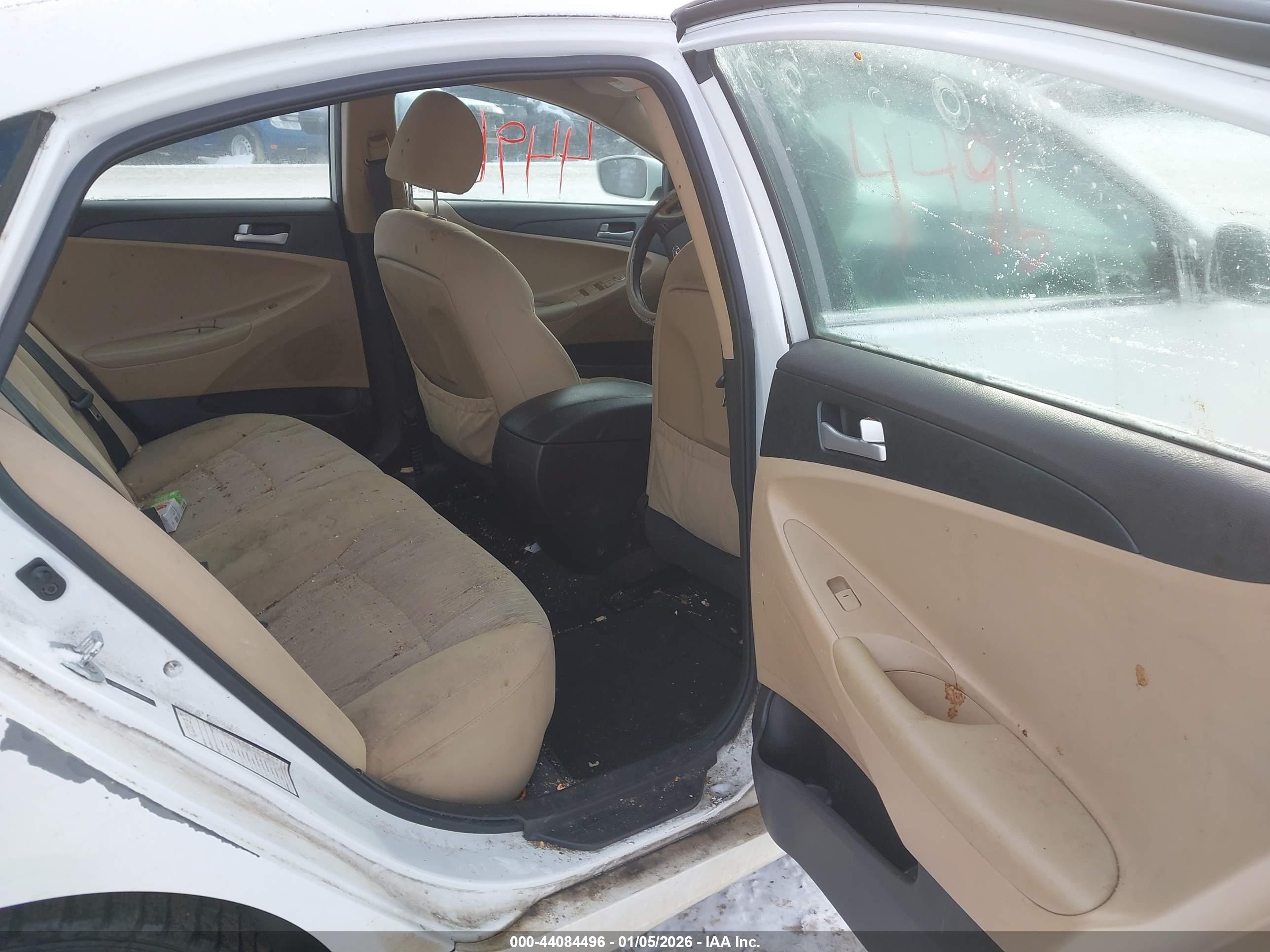 HYUNDAI SONATA image 8