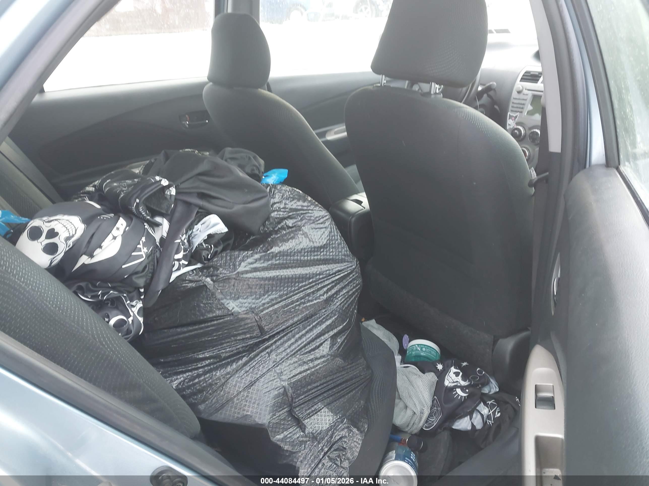 TOYOTA YARIS image 8