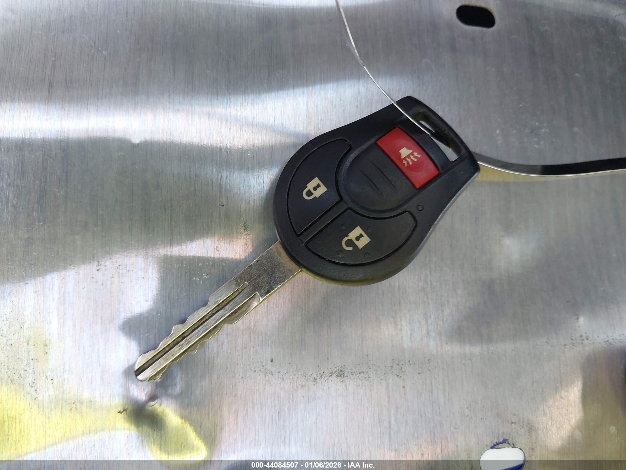 NISSAN ROGUE image 11