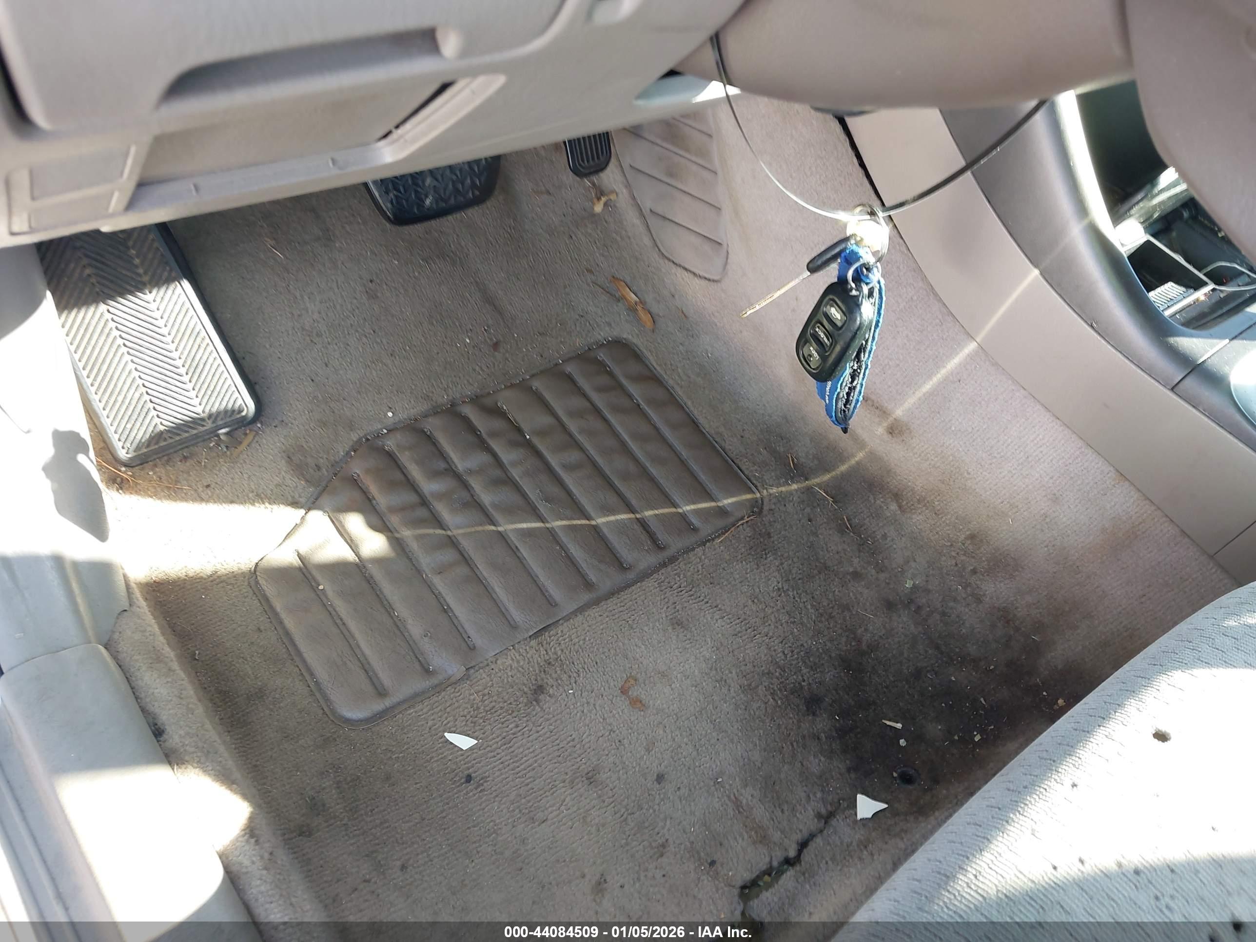 TOYOTA CAMRY image 11