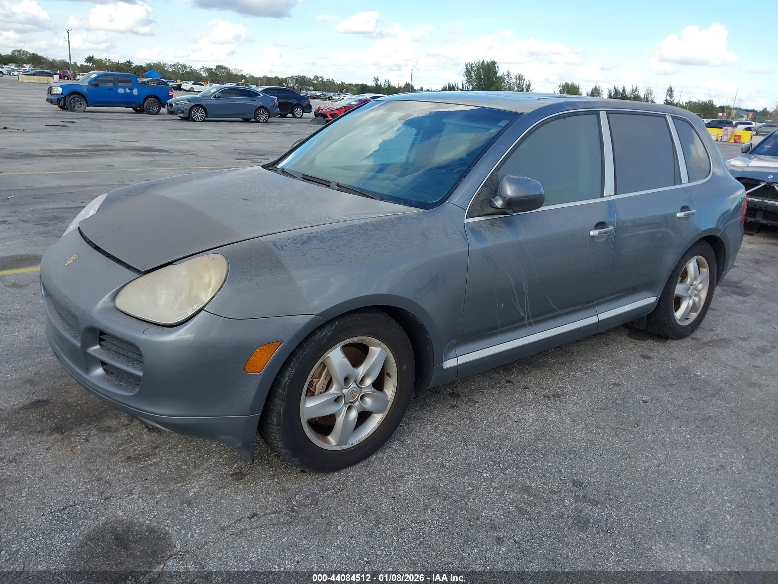 PORSCHE CAYENNE image 2