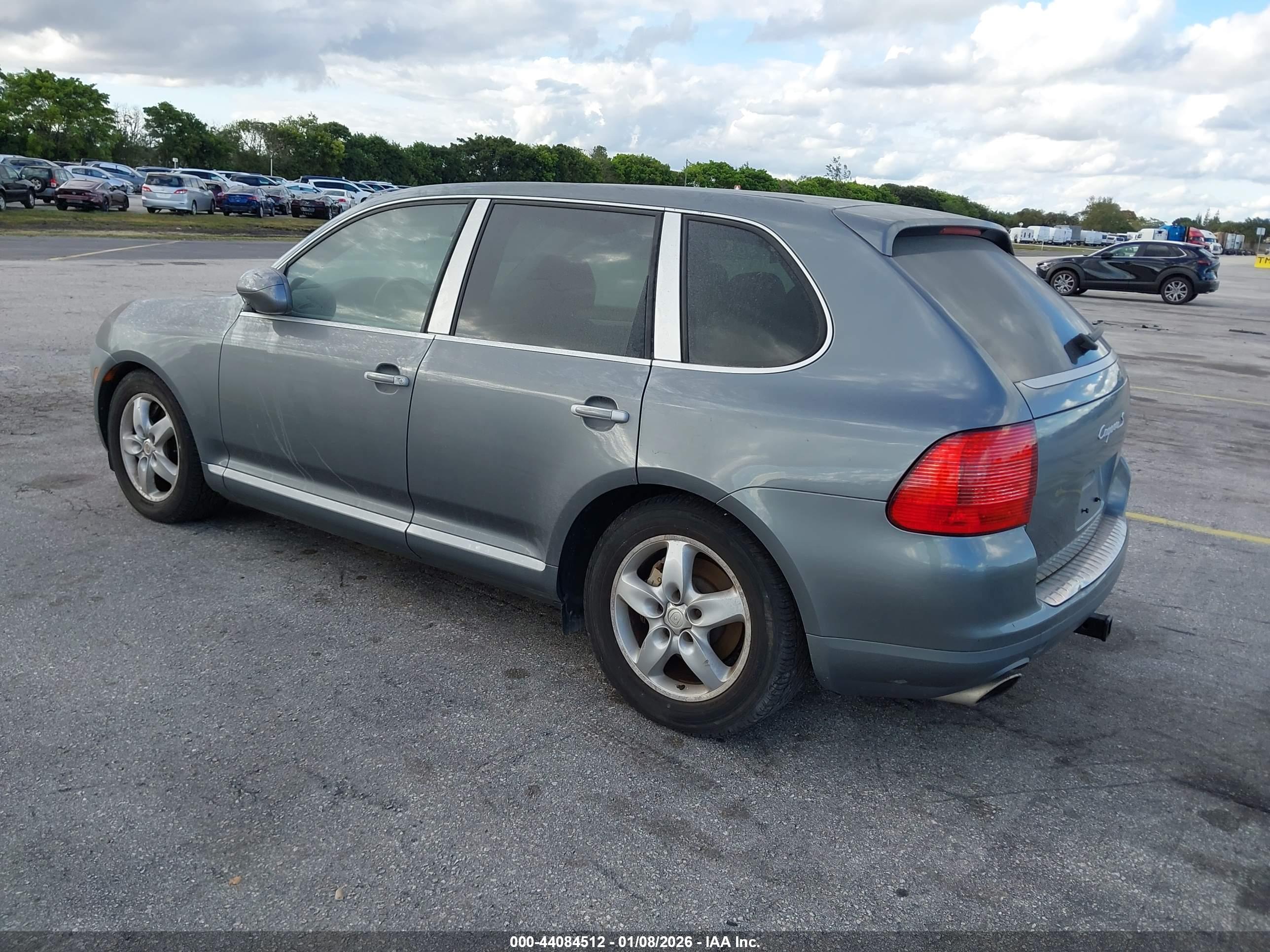 PORSCHE CAYENNE image 3