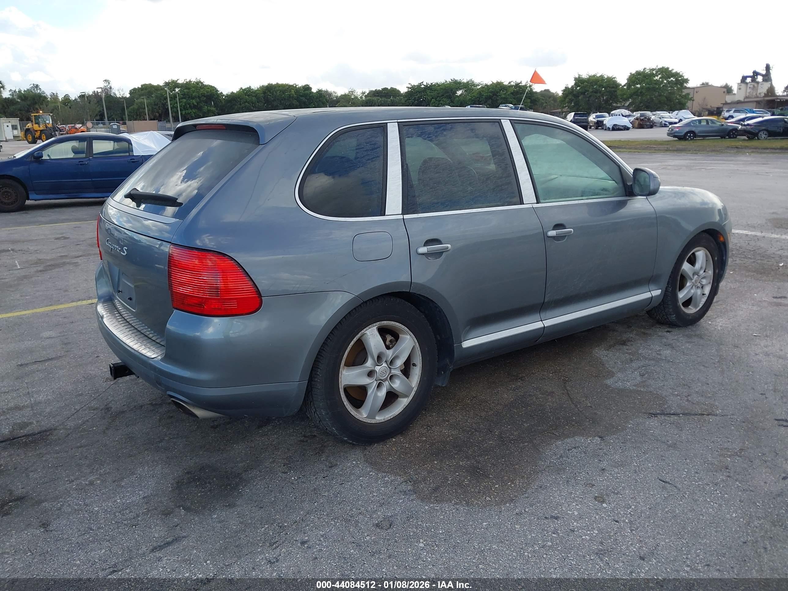 PORSCHE CAYENNE image 4