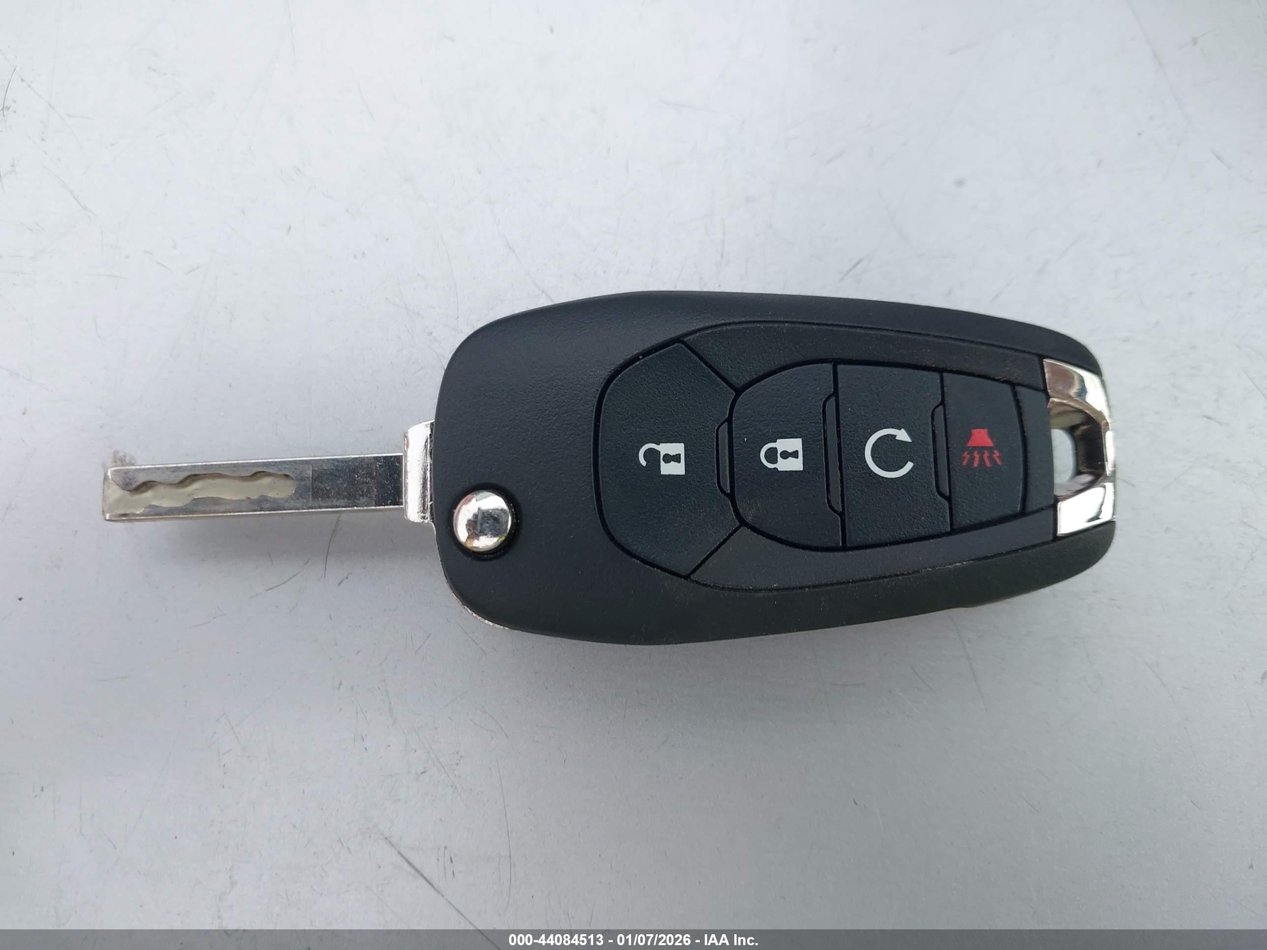 CHEVROLET TRAX image 11