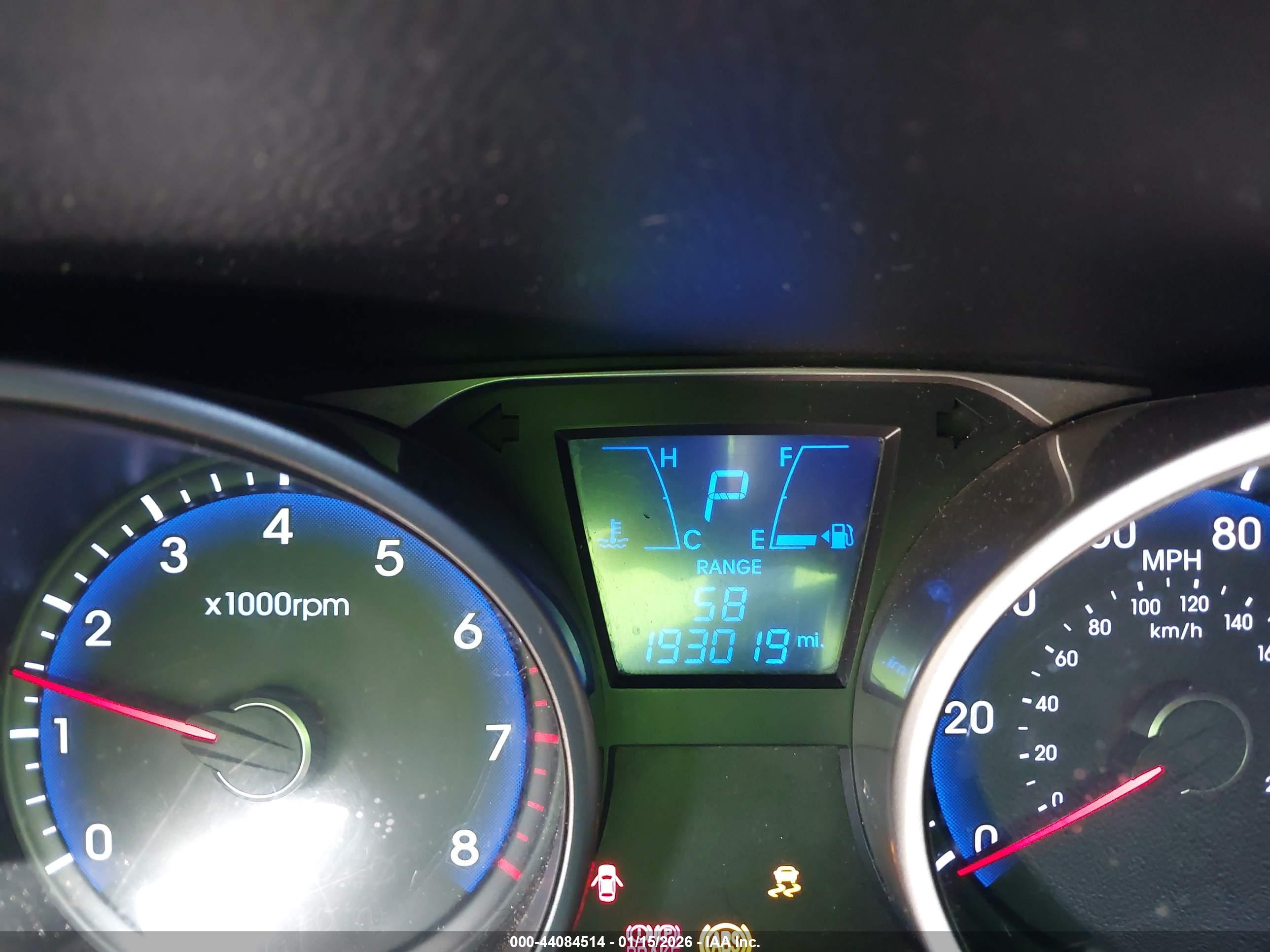 HYUNDAI TUCSON image 7