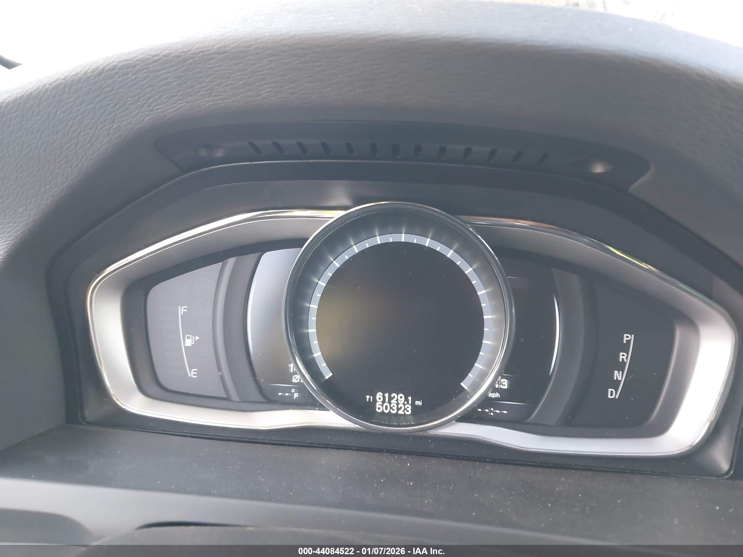 VOLVO S60 image 7