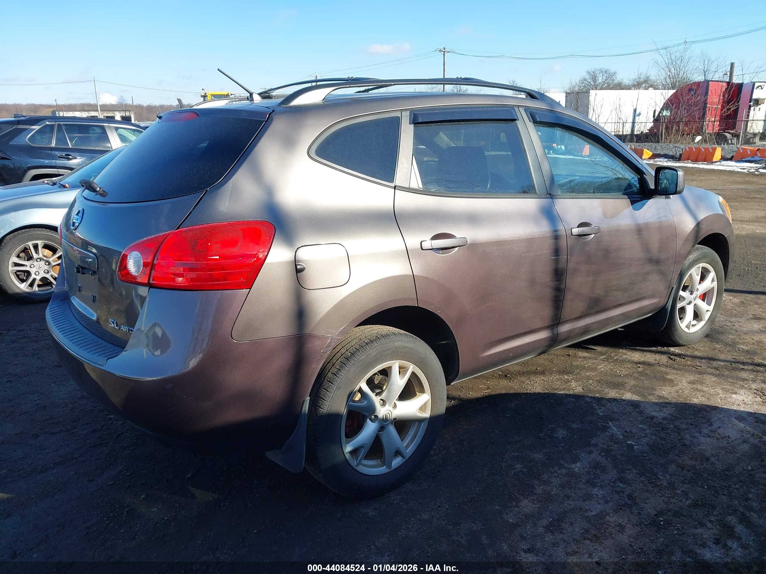 NISSAN ROGUE image 4