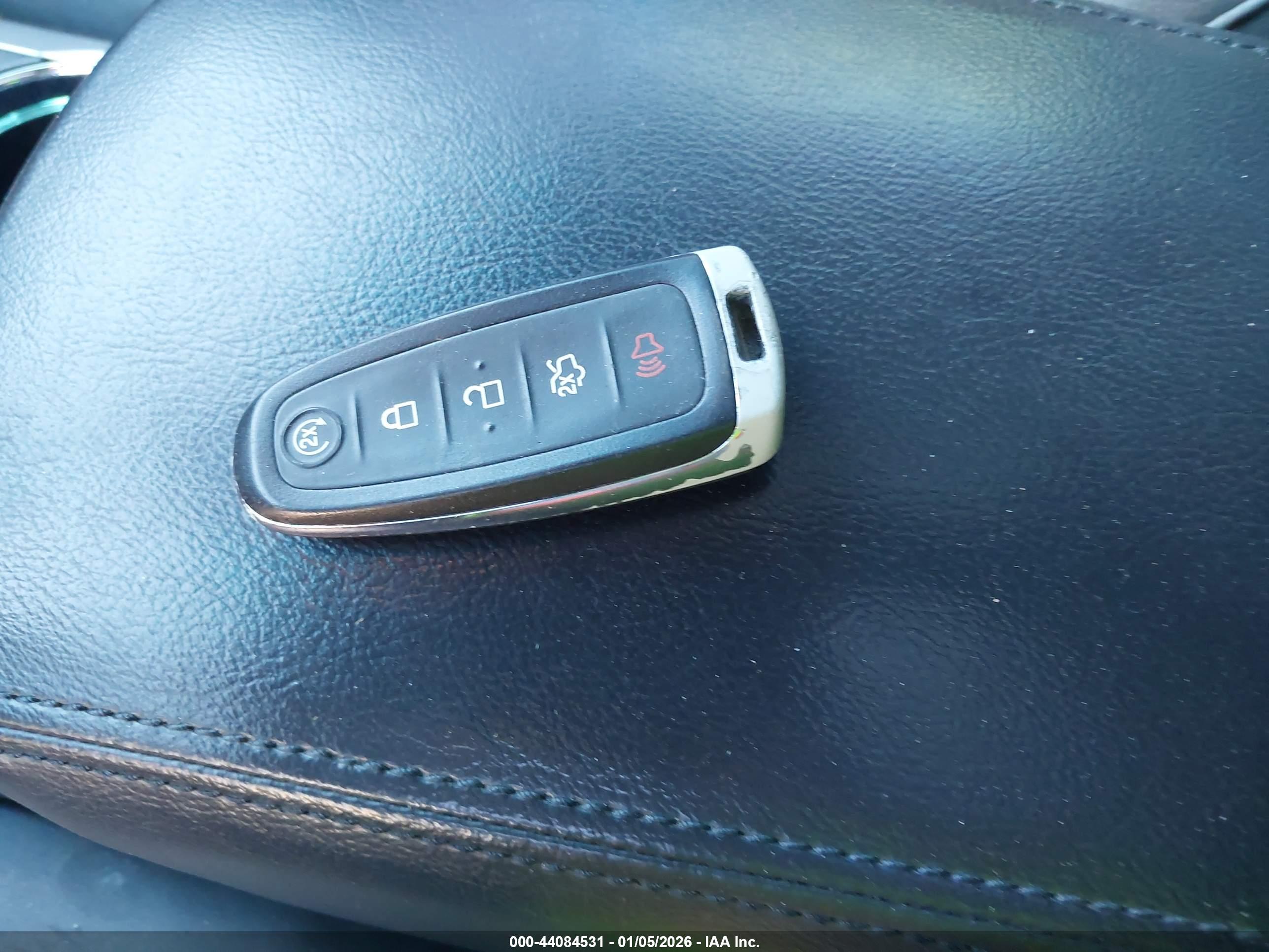 FORD EXPLORER image 11