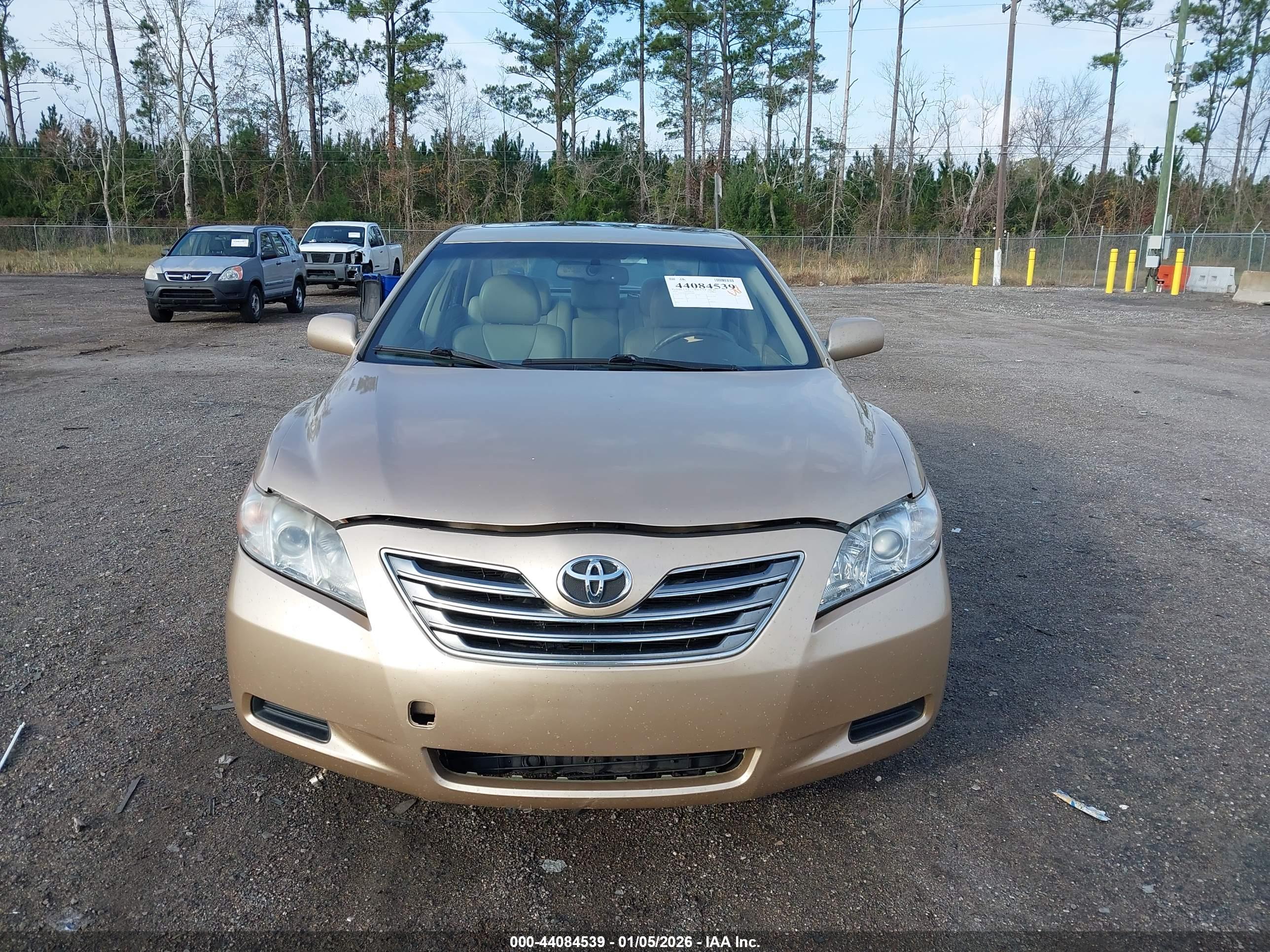 TOYOTA CAMRY image 6