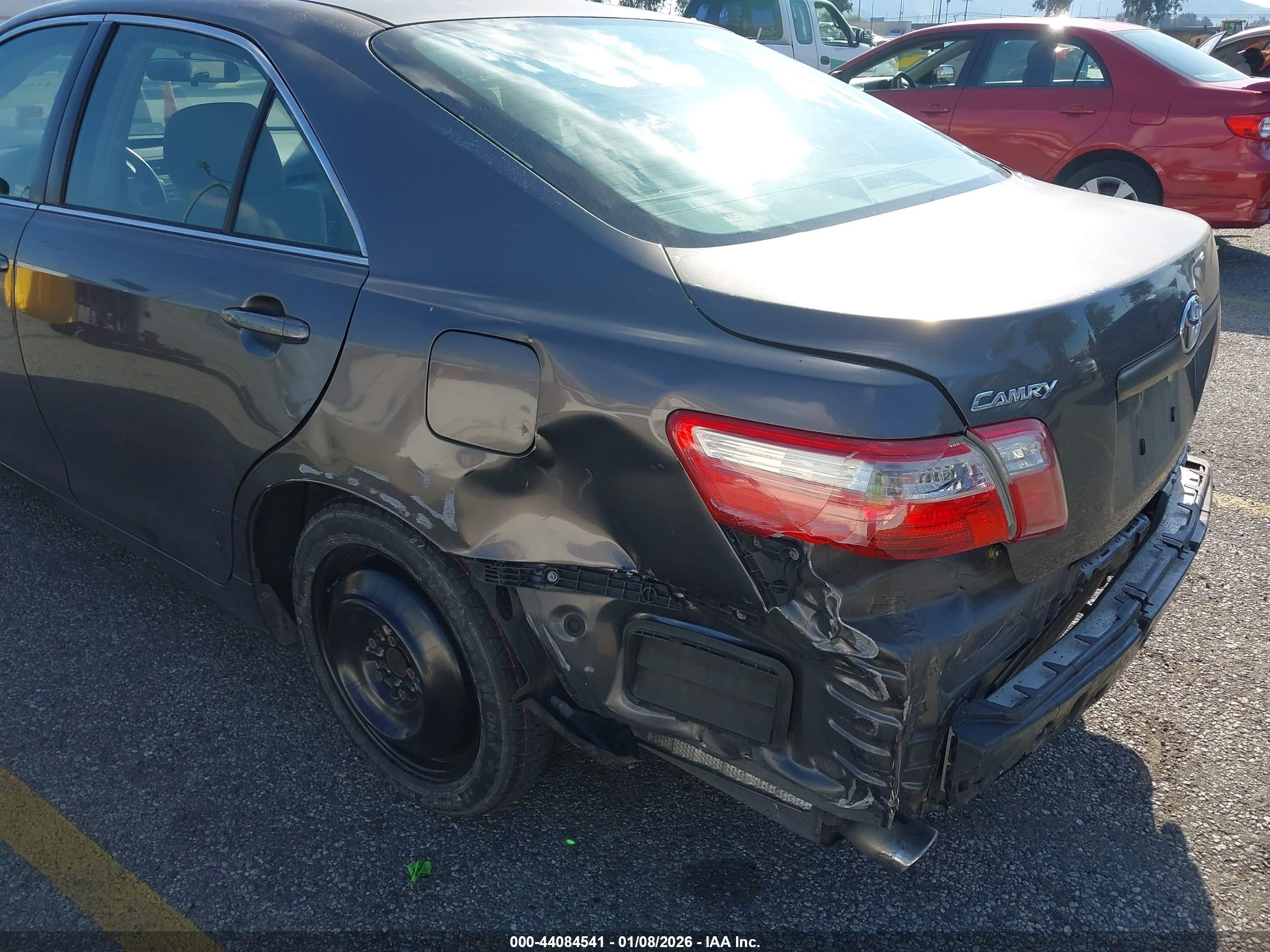 TOYOTA CAMRY image 6